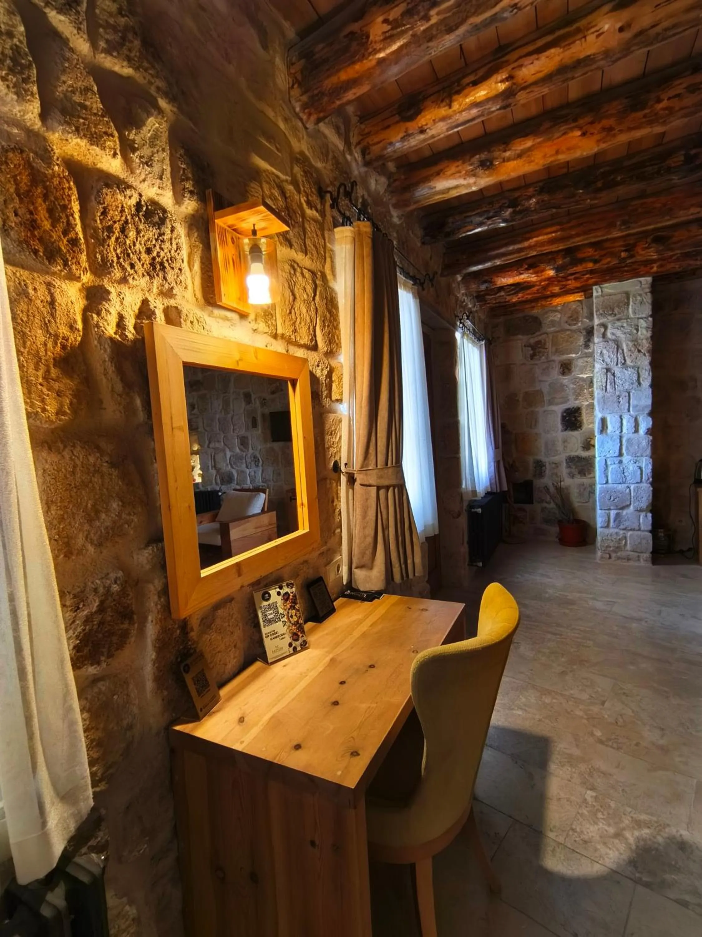 Acropolis Cave Suite