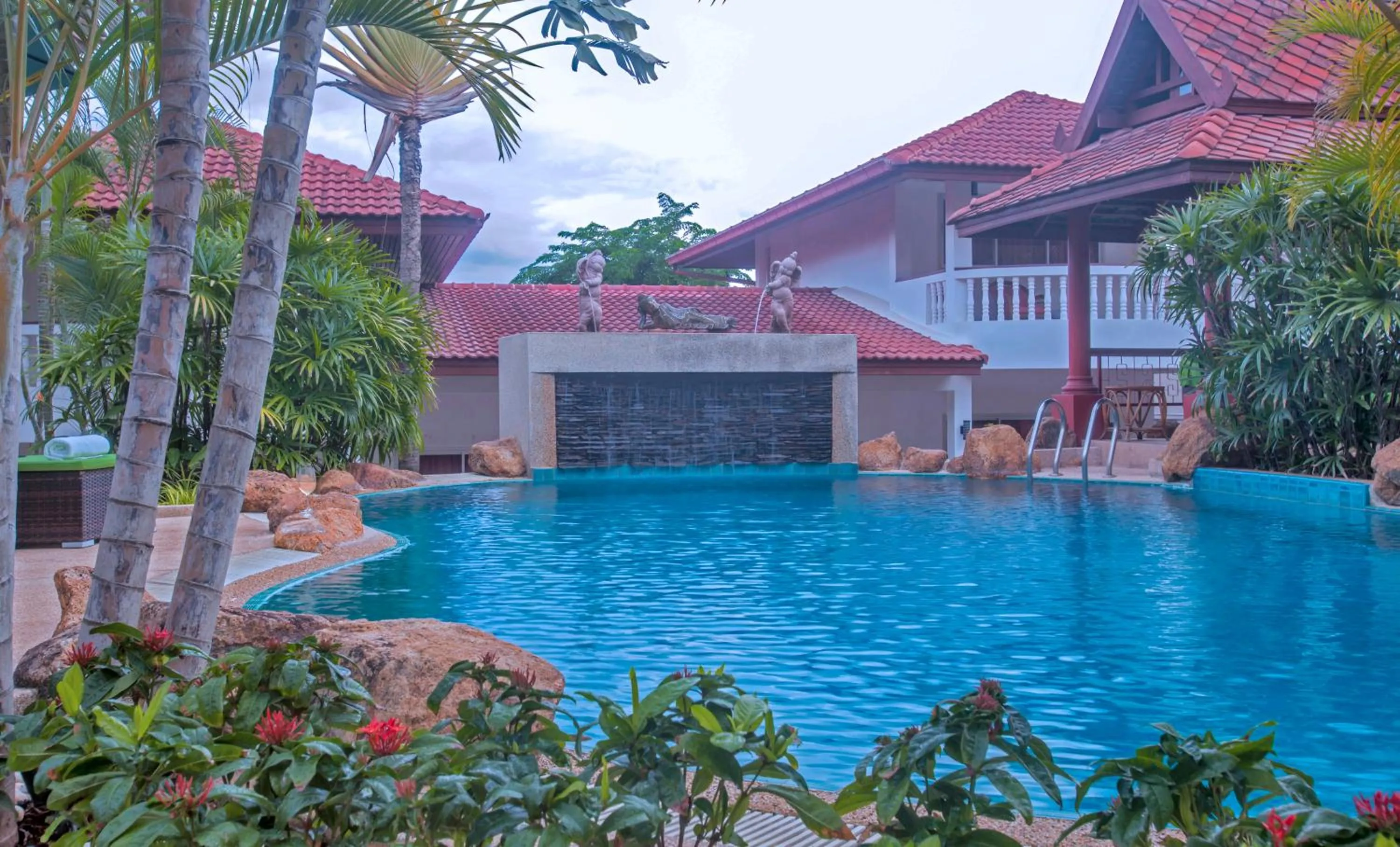 Swimming pool in Samui Little Garden Resort