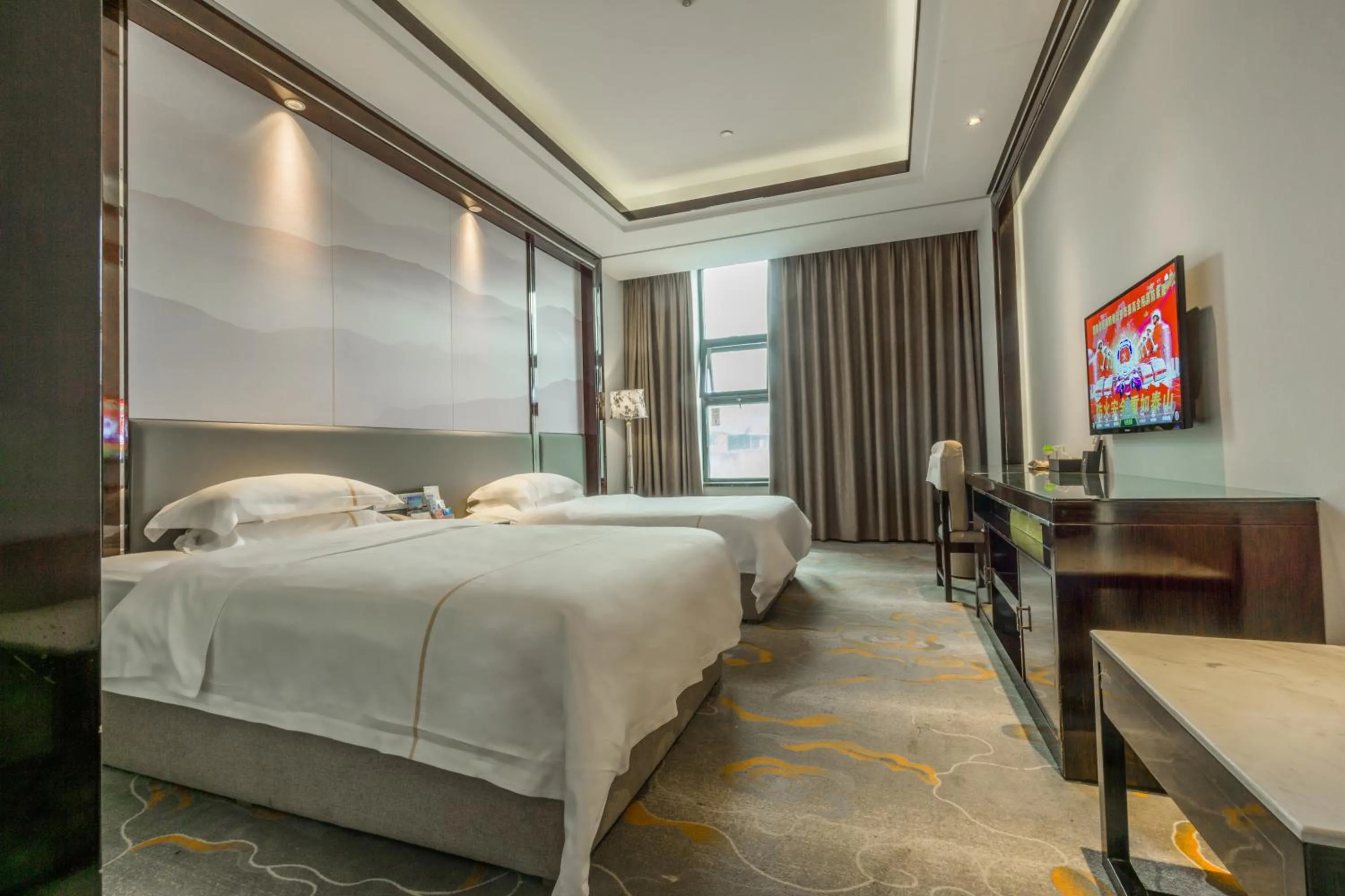 Photo of the whole room, Bed in Jin-Tai Holiday Hotel