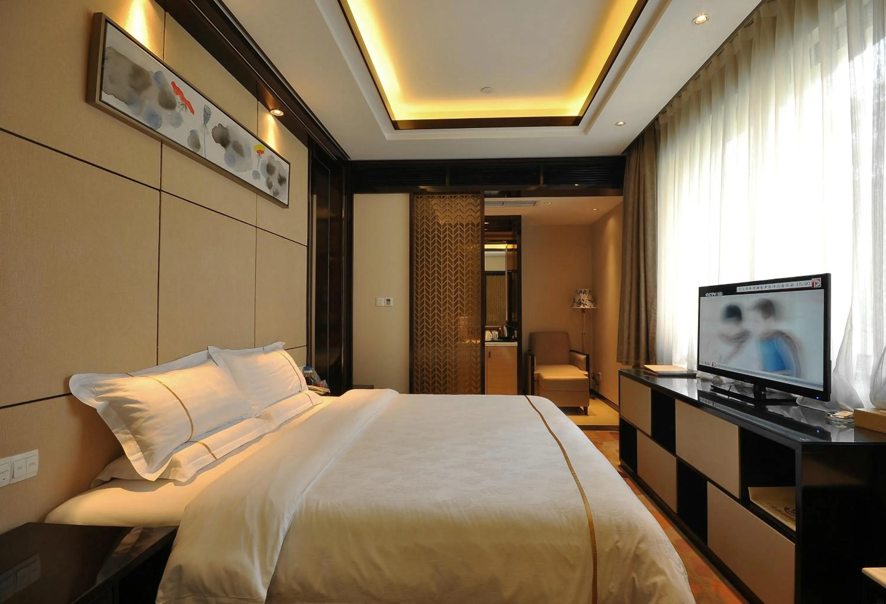 Photo of the whole room, Bed in Jin-Tai Holiday Hotel