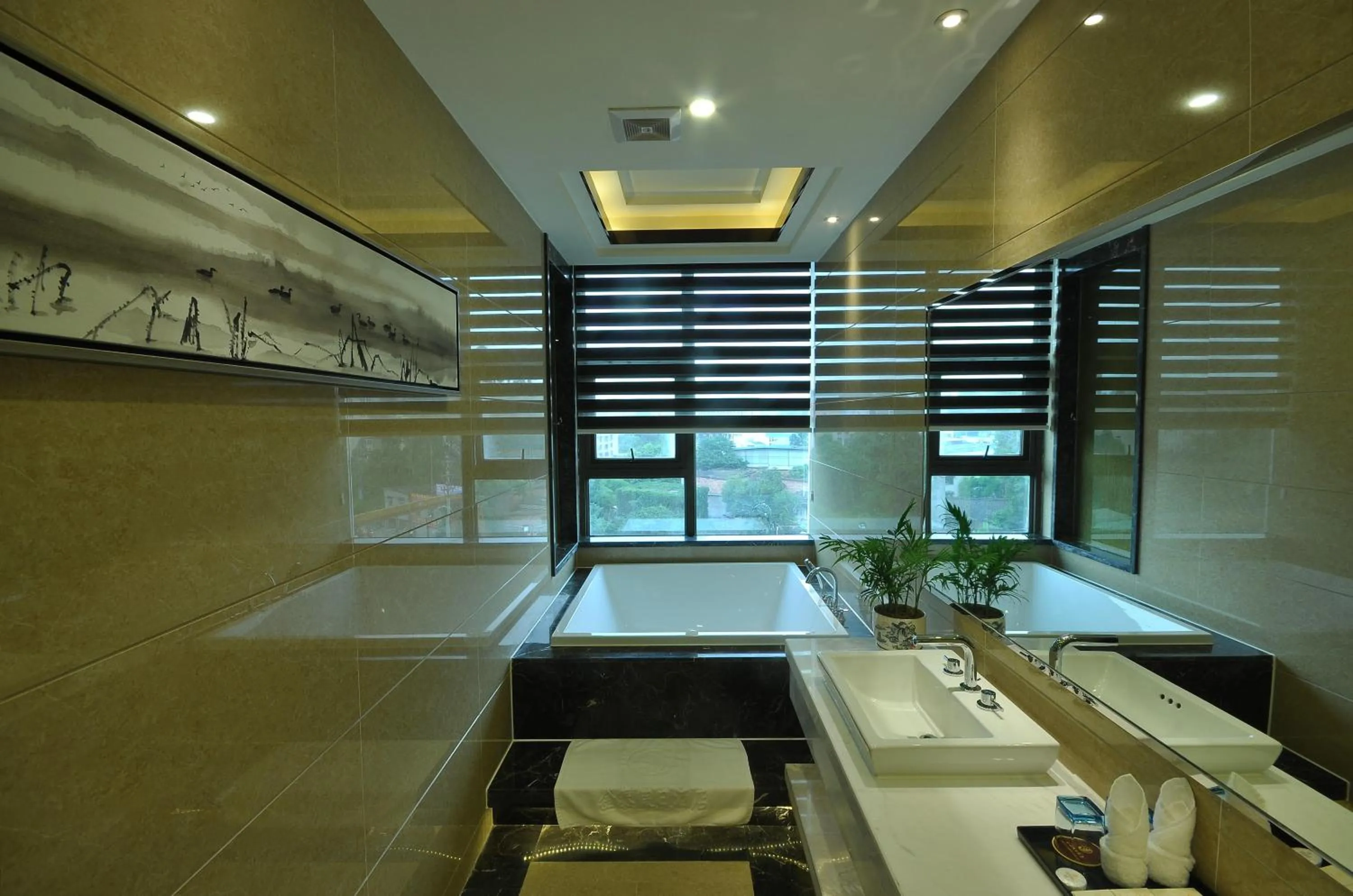 Bathroom in Jin-Tai Holiday Hotel
