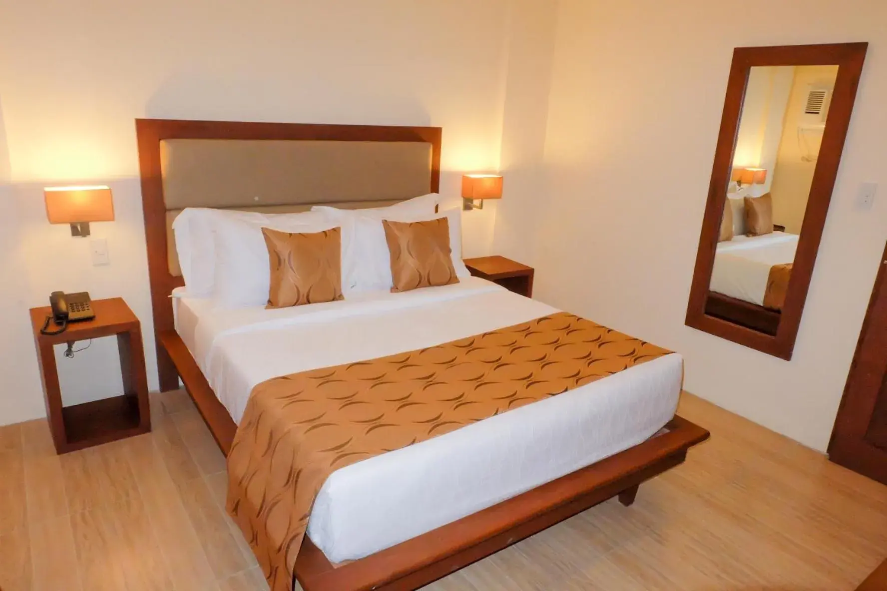 Standard Queen Room in The Piccolo Hotel of Boracay Standard Queen Room in The Piccolo Hotel of Boracay