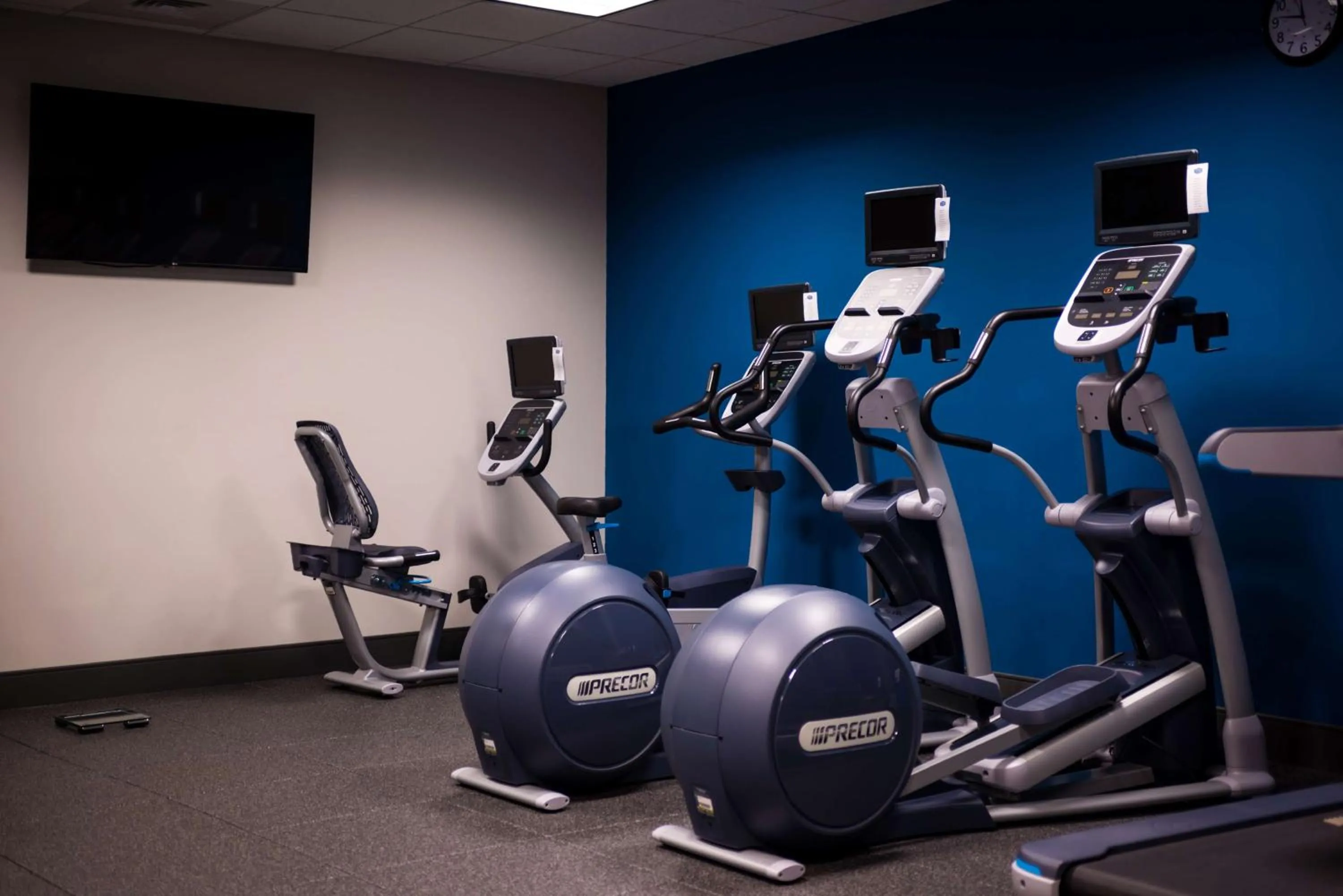 Fitness centre/facilities in Hampton Inn & Suites Olympia Lacey, Wa