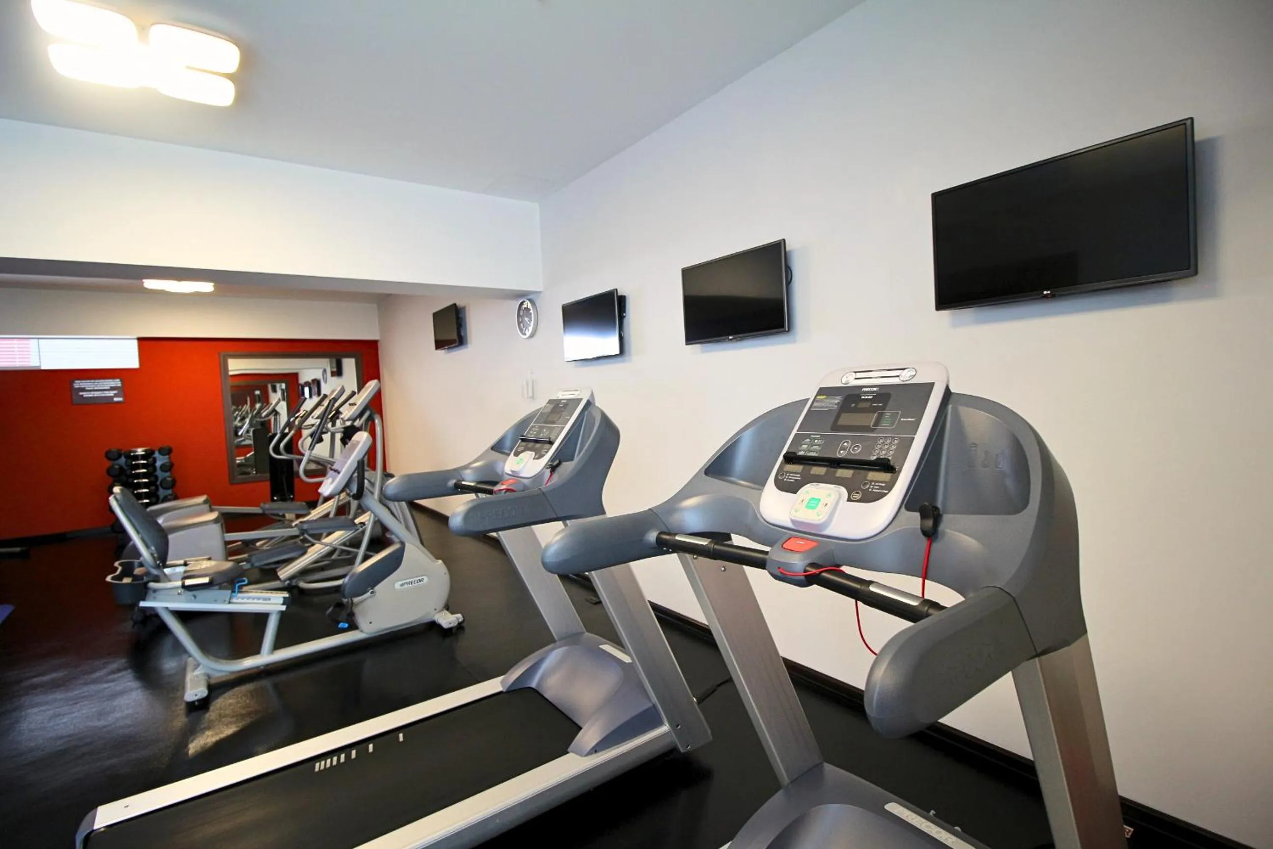 Fitness centre/facilities in Hilton Garden Inn Lima Surco
