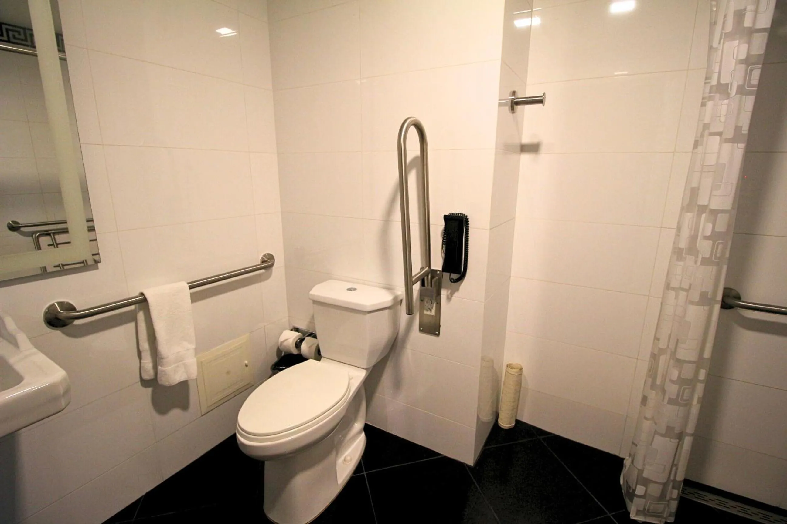 Bathroom in Hilton Garden Inn Lima Surco