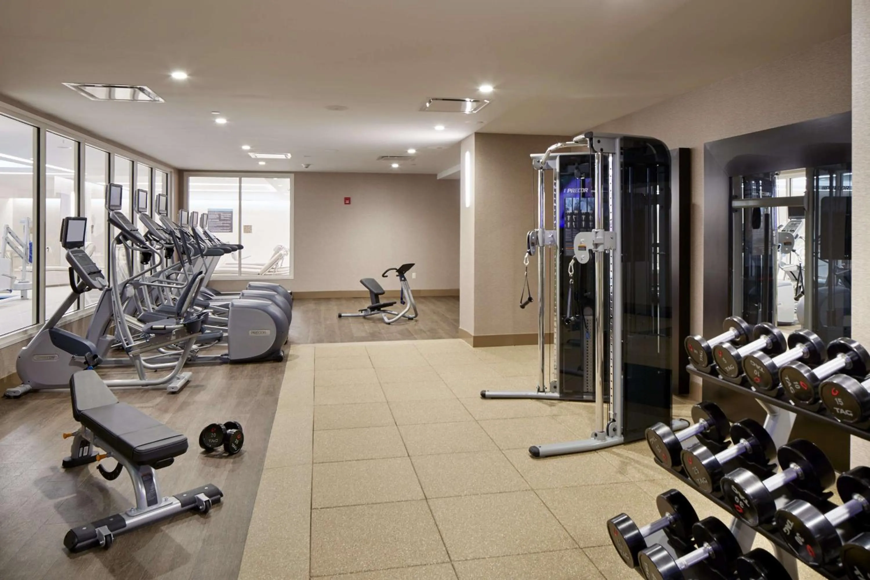 Fitness centre/facilities in Hilton Garden Inn Roslyn