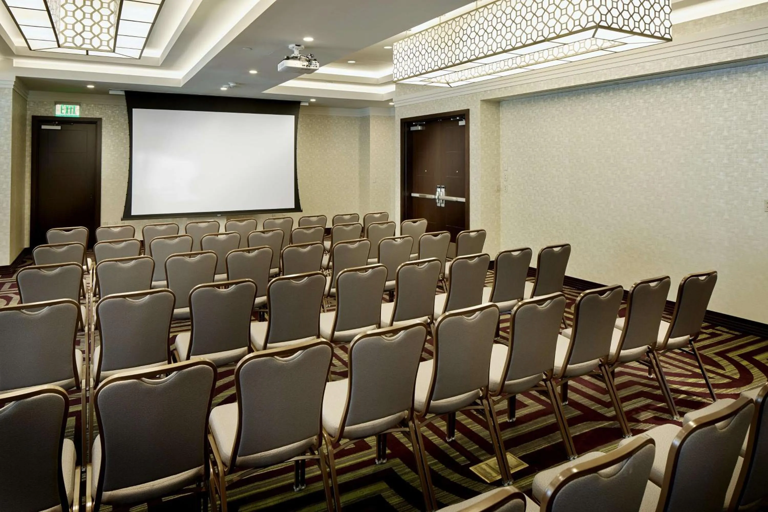 Meeting/conference room in Hilton Garden Inn Roslyn