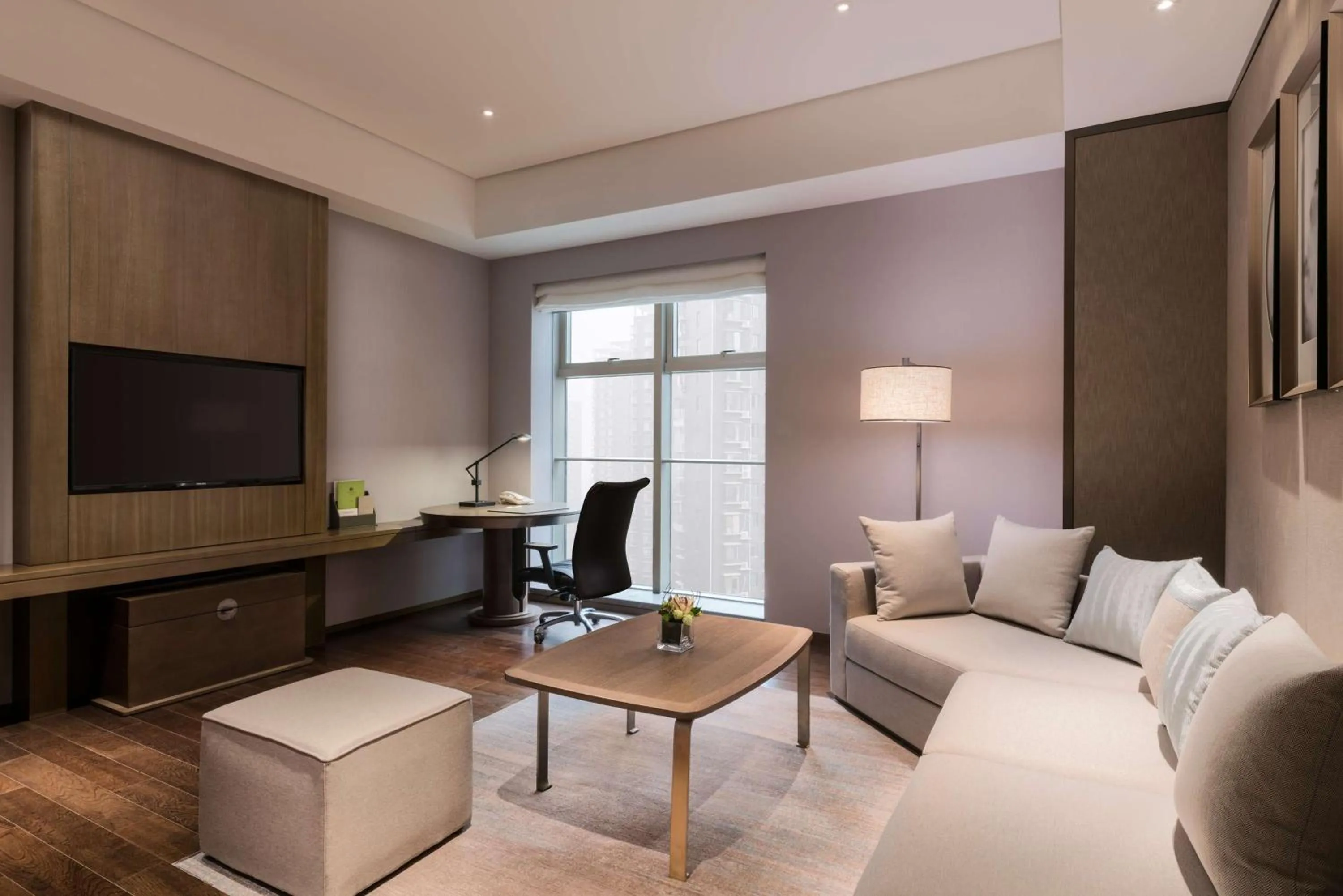 Living room in DoubleTree by Hilton Hotel Shiyan