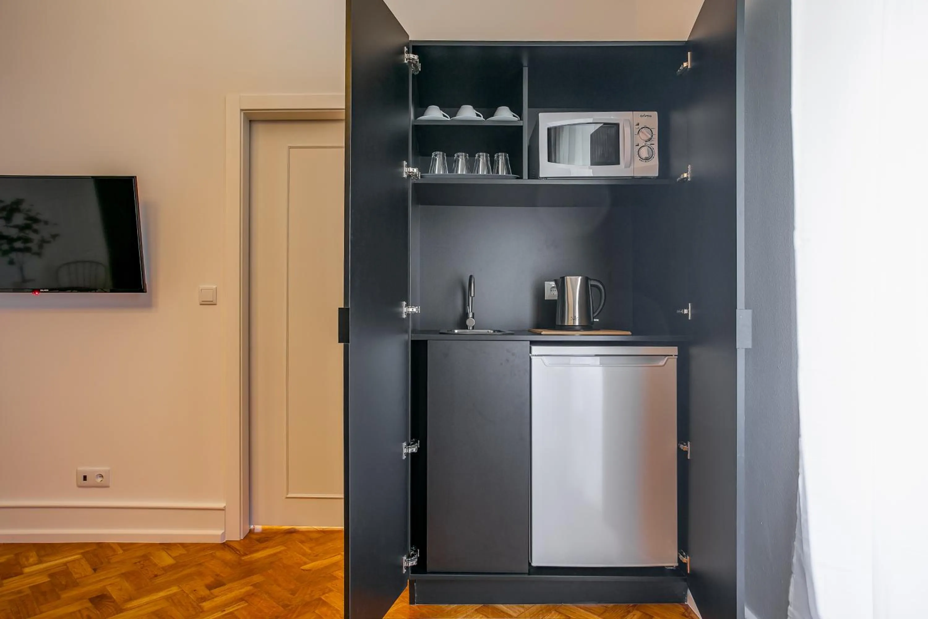 Coffee/tea facilities in Home Out Rooms & Apartments