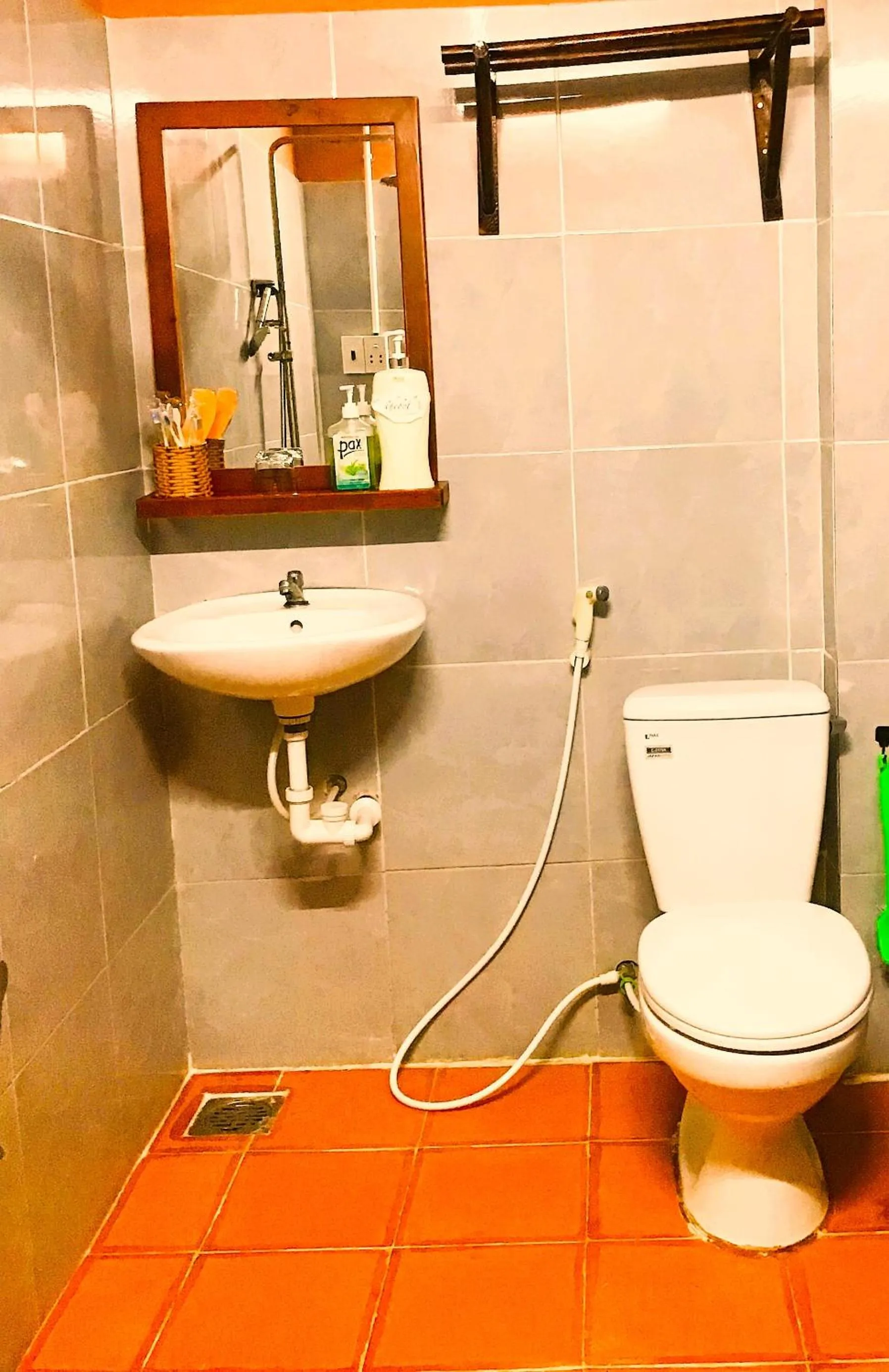 Shower in Ben Tre Farm Stay