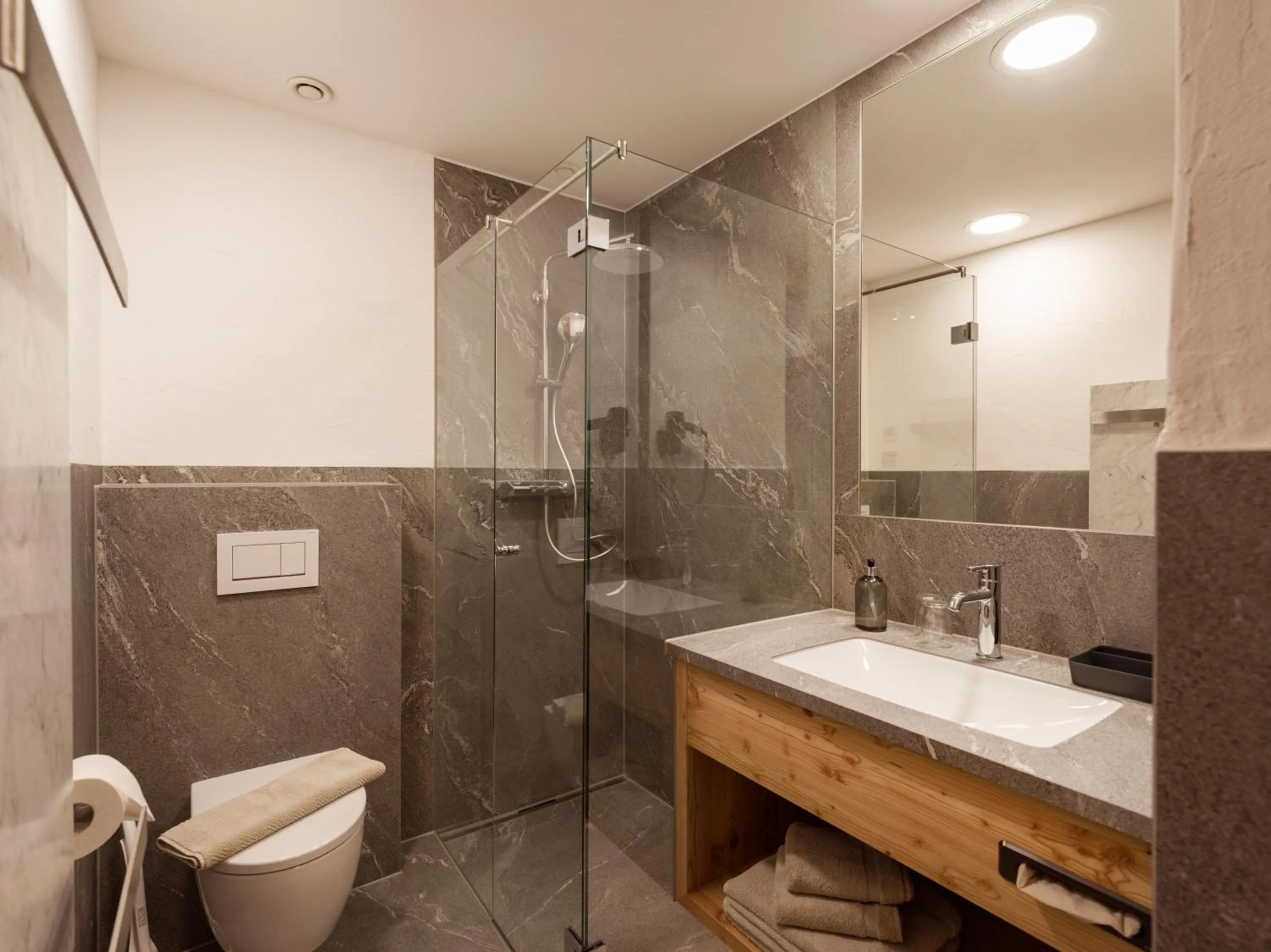 Shower in Hotel Ritterhof Ellmau