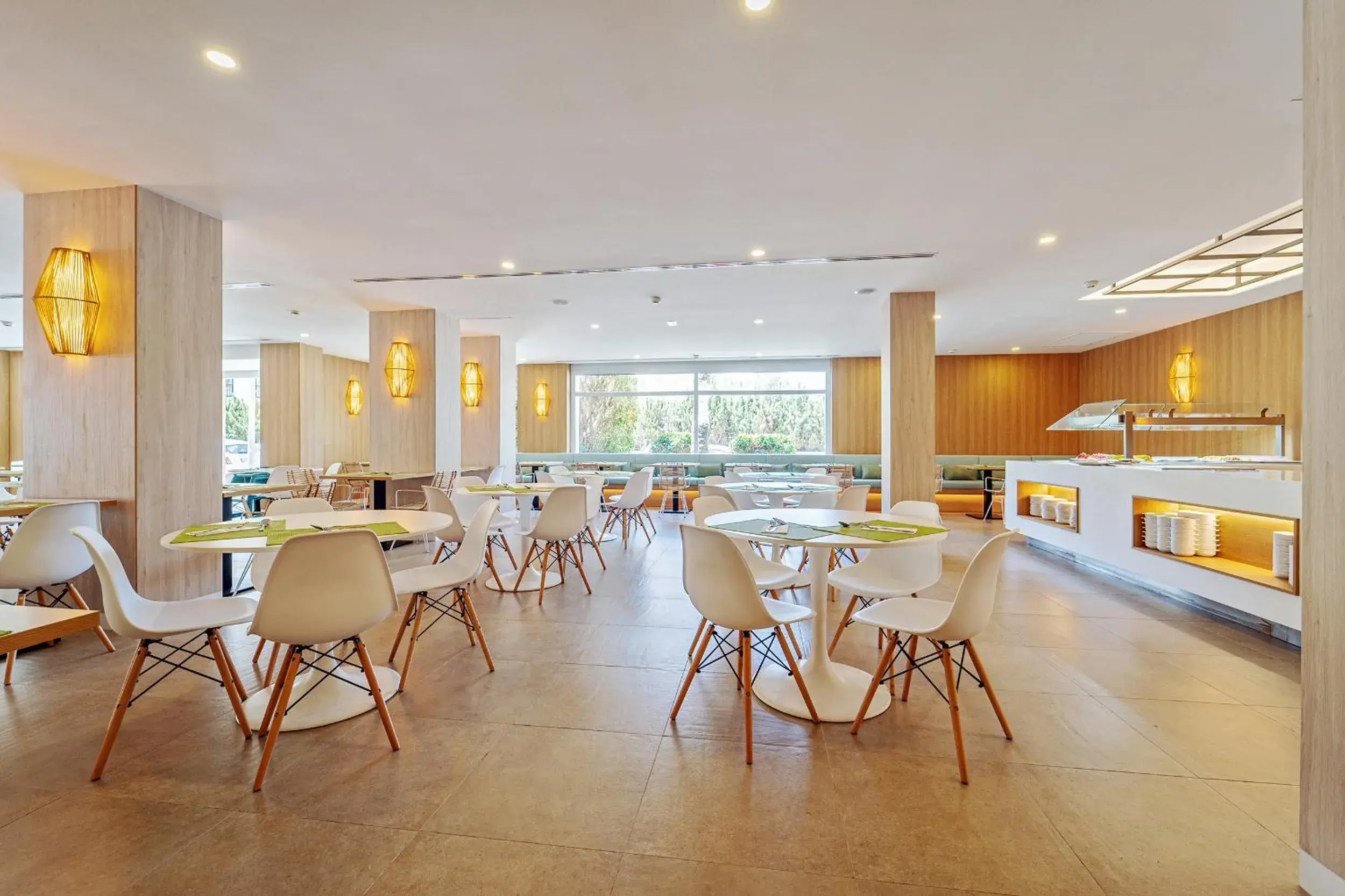 Restaurant/places to eat in Ibersol Siurell Restaurant/places to eat in Ibersol Siurell