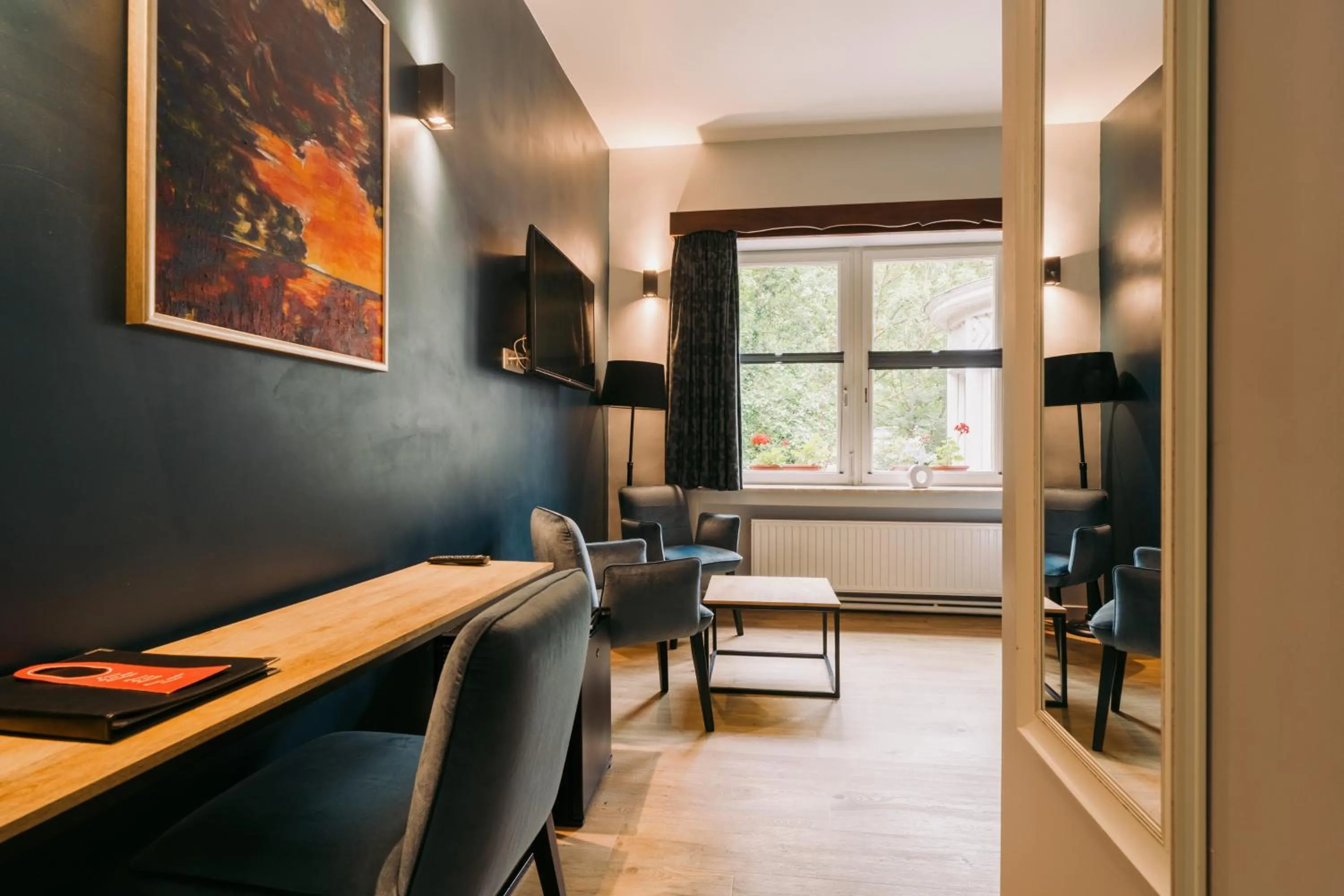 Seating area in Hotel L'eau Vive