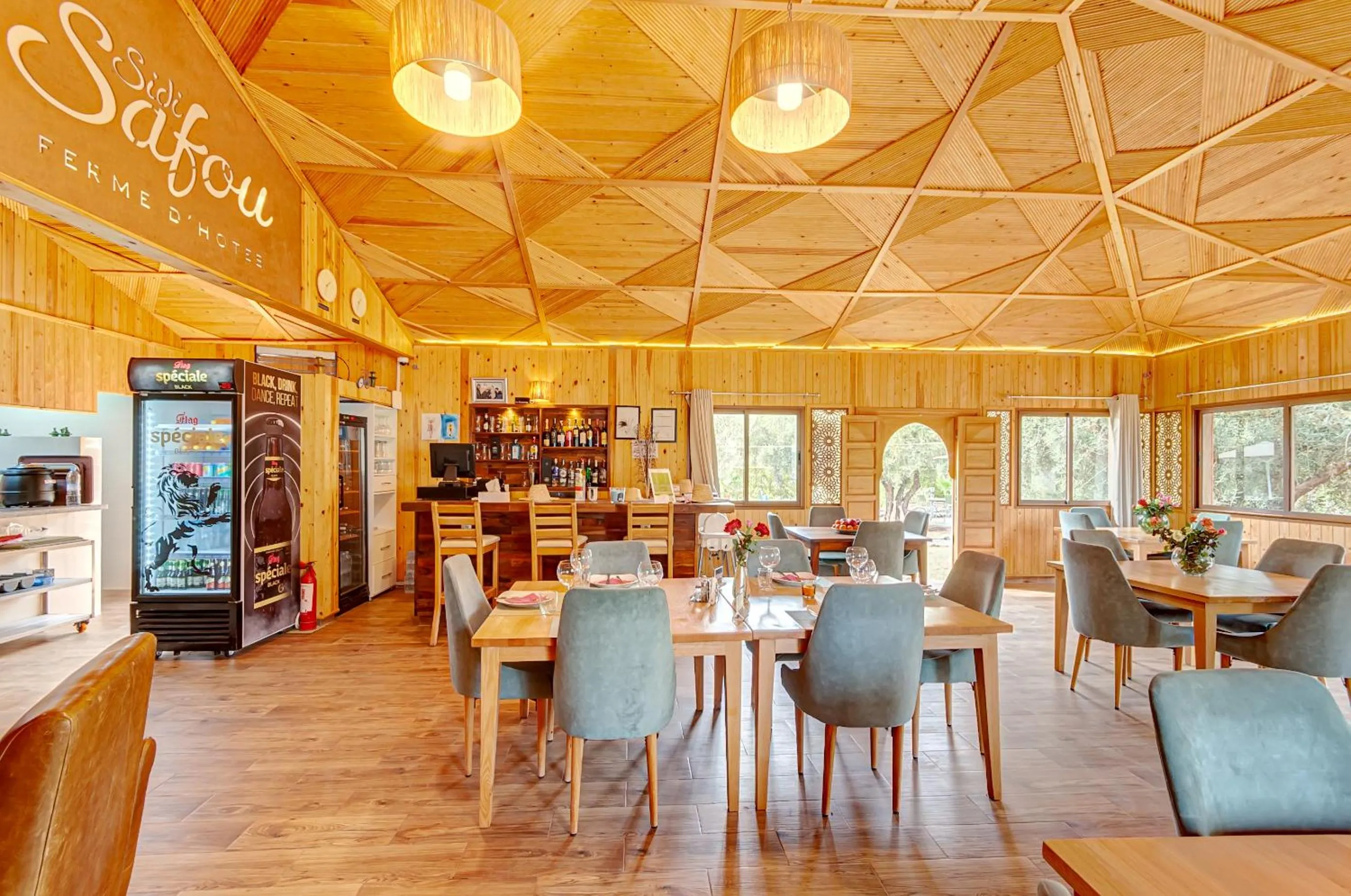 Restaurant/places to eat in Ferme Sidi Safou & Spa