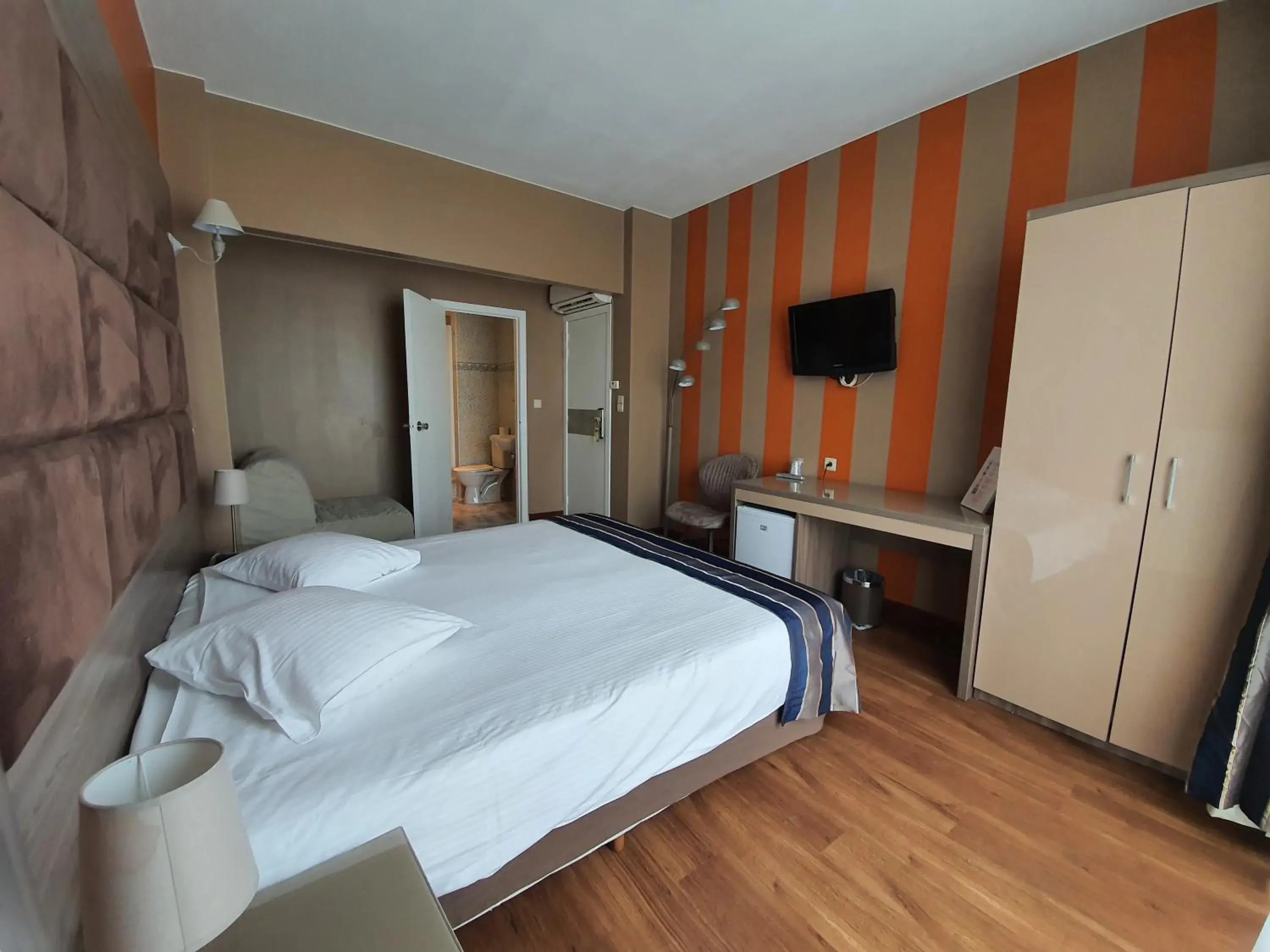 City view, Bed in Hotel Midi-Zuid City view, Bed in Hotel Midi-Zuid