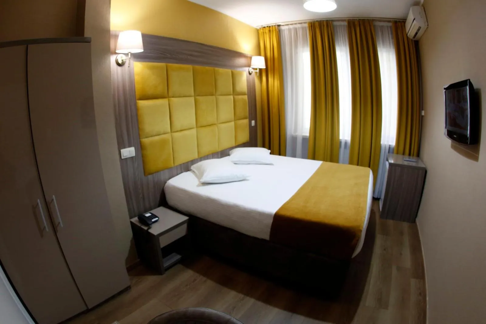 Bed in Hotel Midi-Zuid