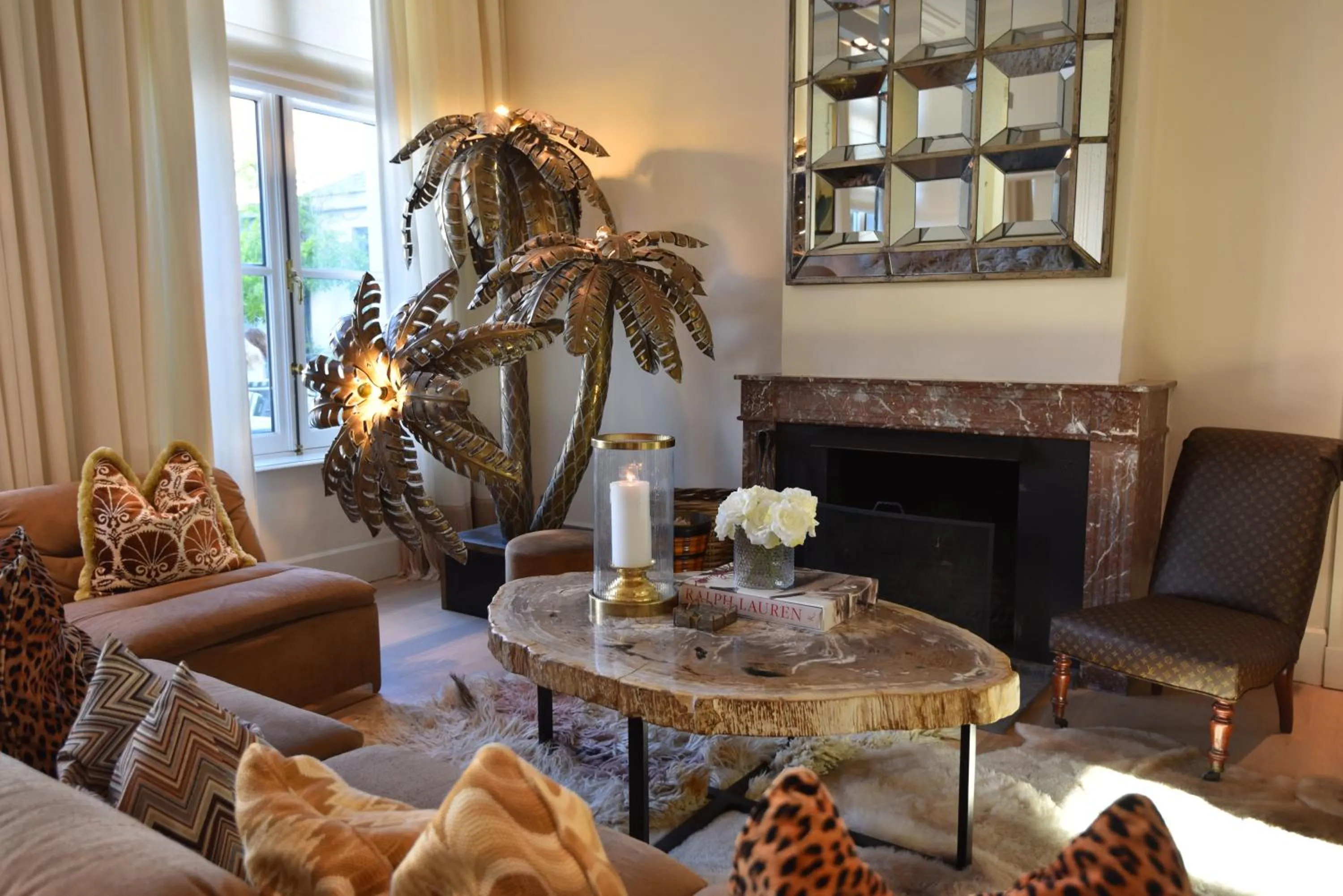 Living room in Hotel Van Cleef