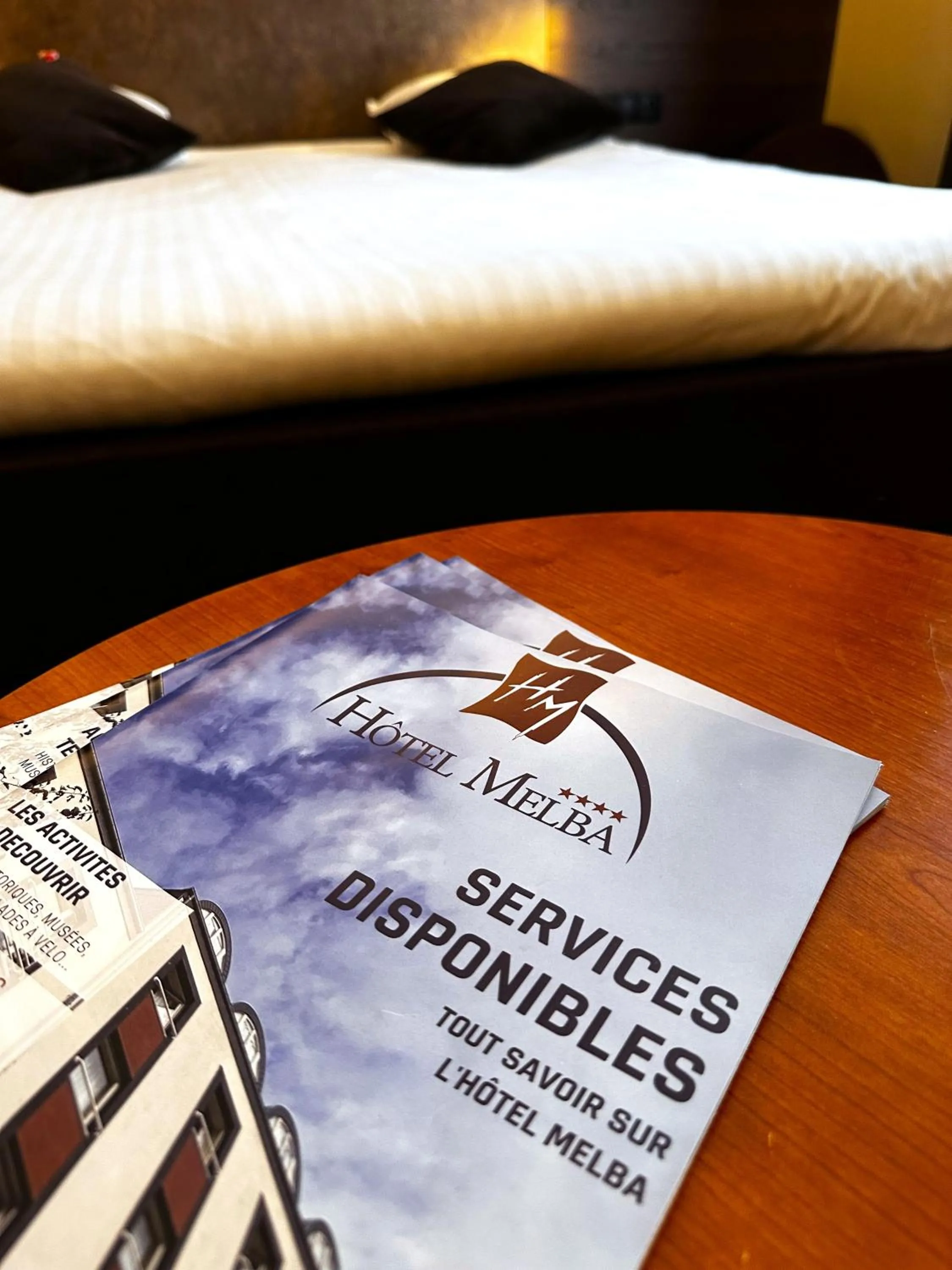 Entertainment, Bed in Hotel Melba