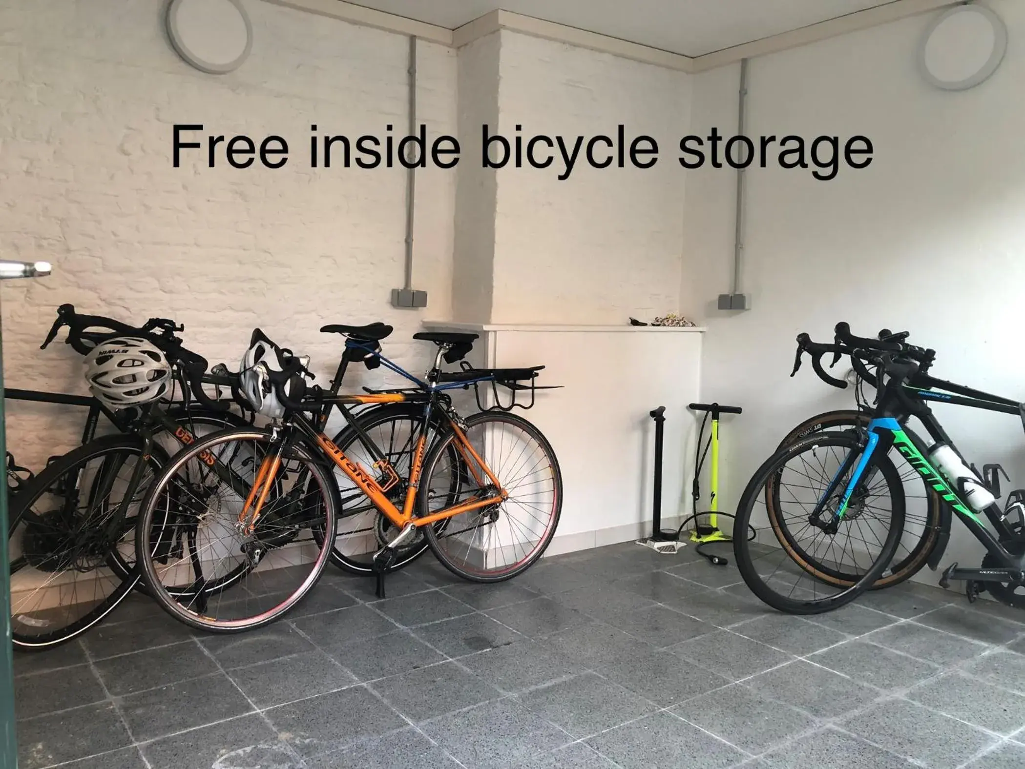 Property building in Golden Tree Hotel Property building in Golden Tree Hotel