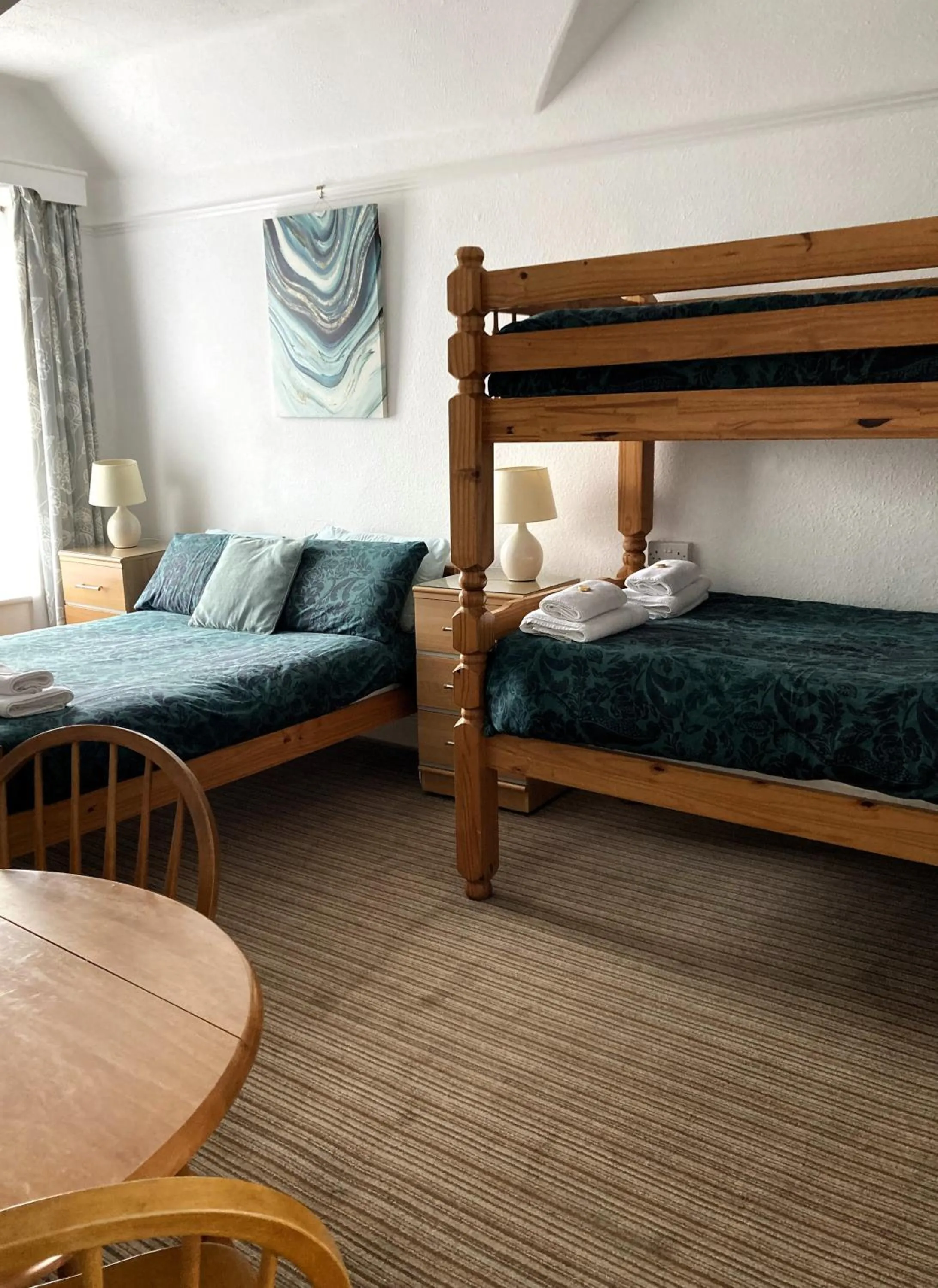 Family Room with Bathroom in Donnington Guesthouse