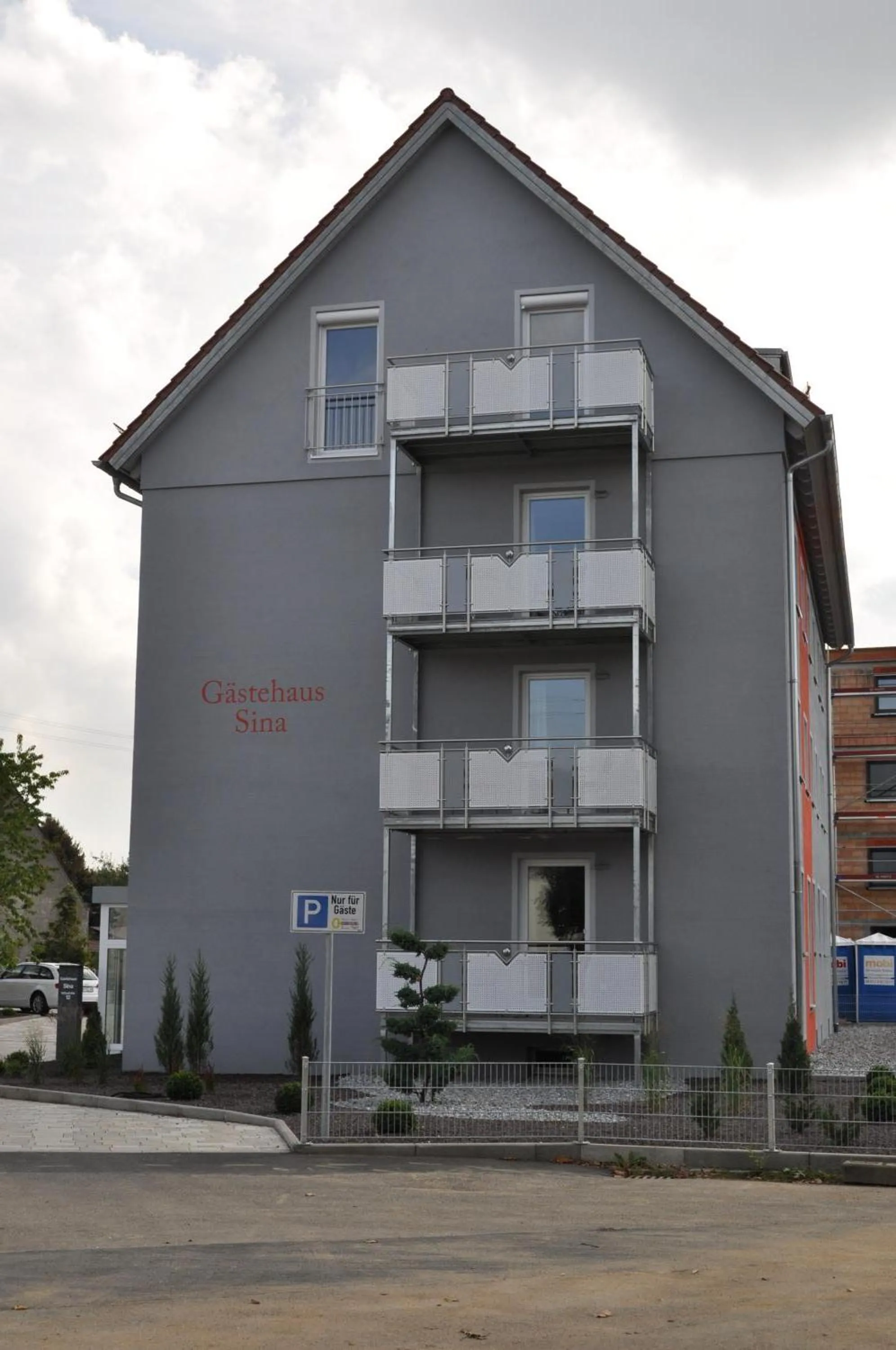 Property building in Goldener Schlüssel mit Gästehaus Sina