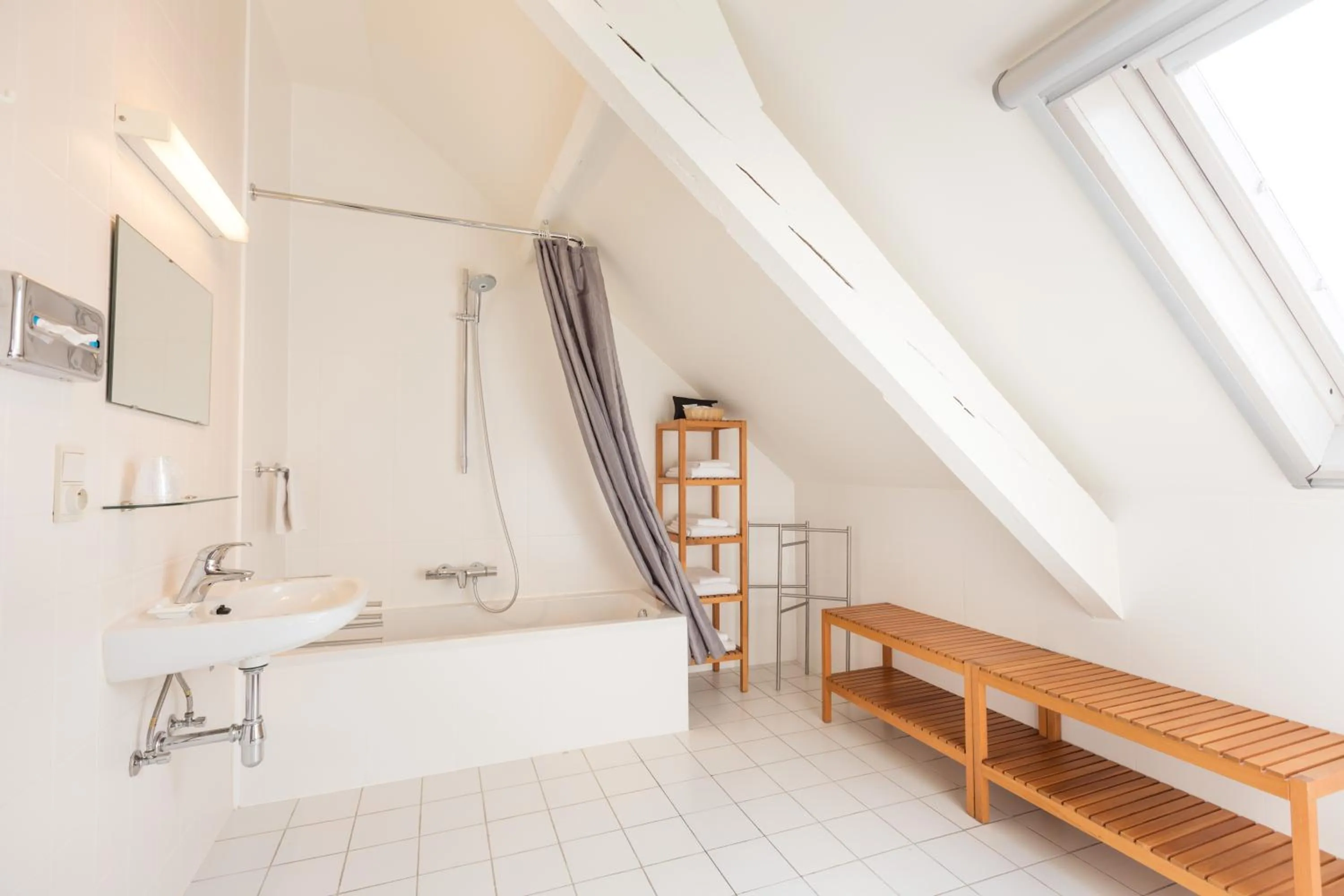 Day in Bonobo Apartments