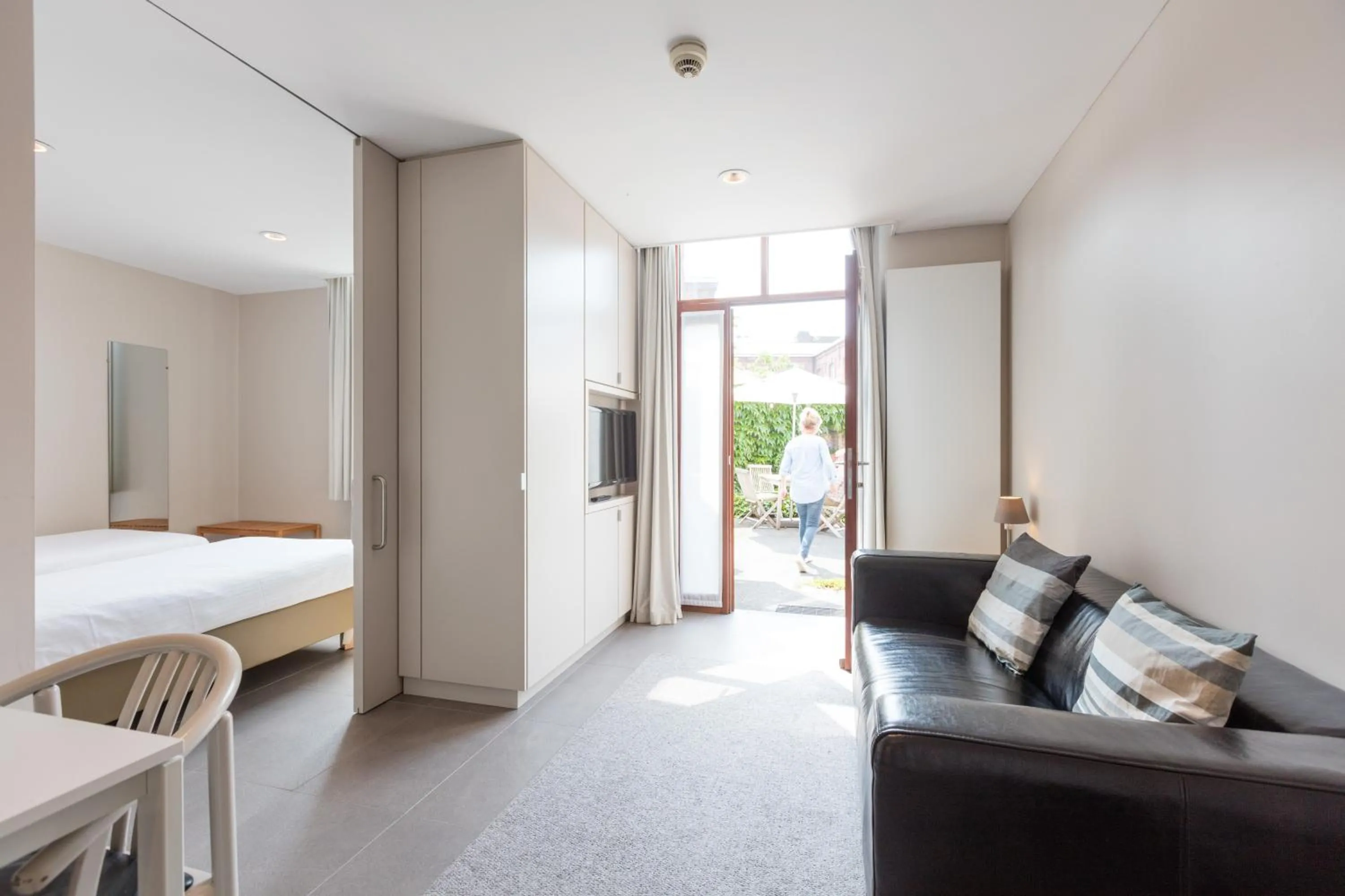 Day, Bed in Bonobo Apartments