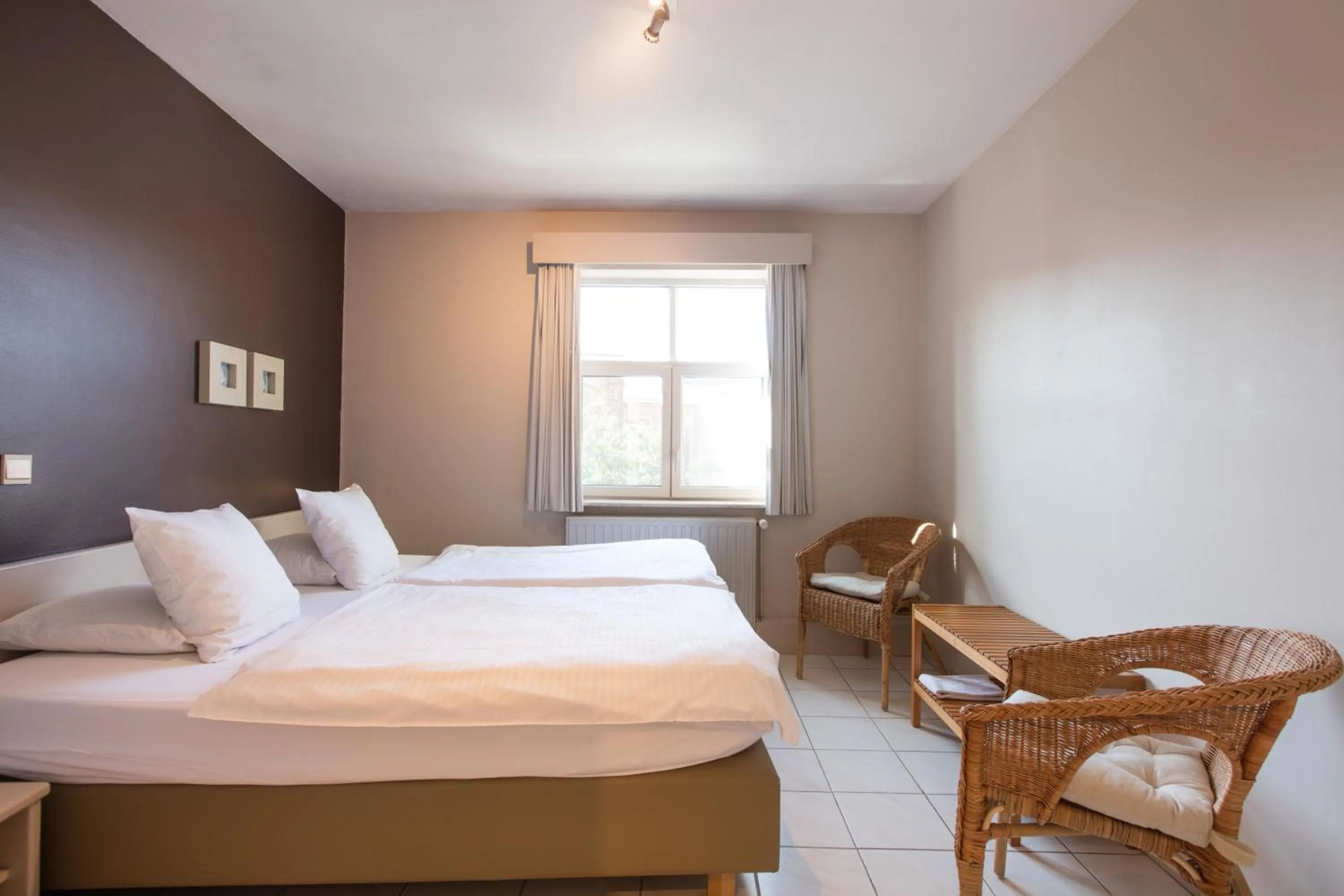 Day, Bed in Bonobo Apartments