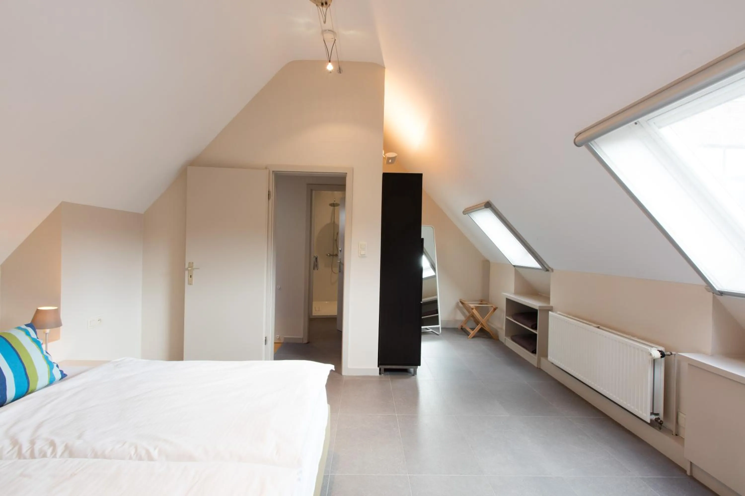 Day, Bed in Bonobo Apartments