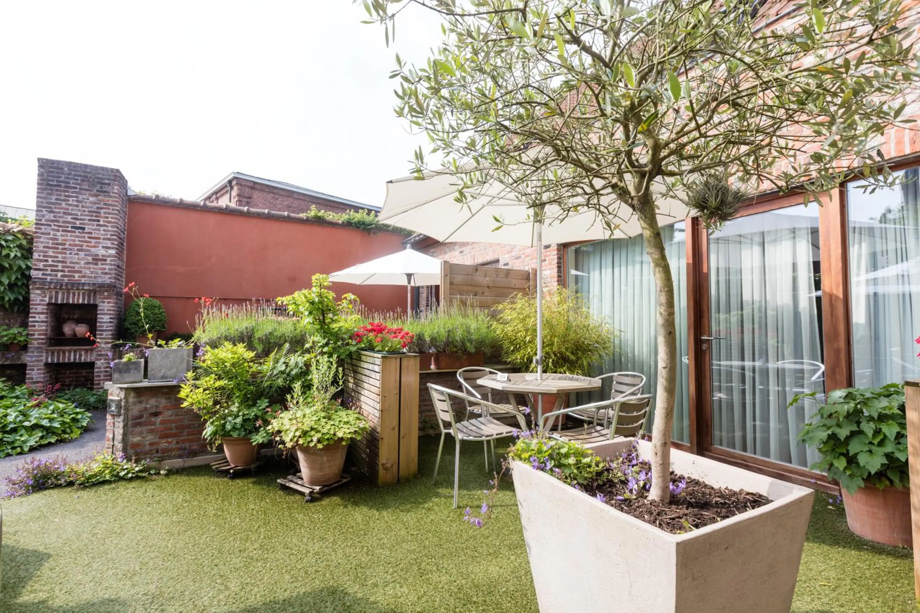 Patio in Bonobo Apartments