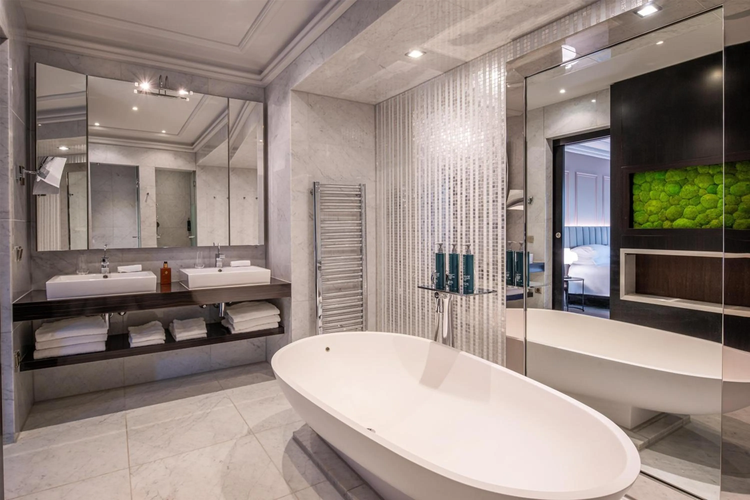 Bathroom in Hilton Brussels Grand Place