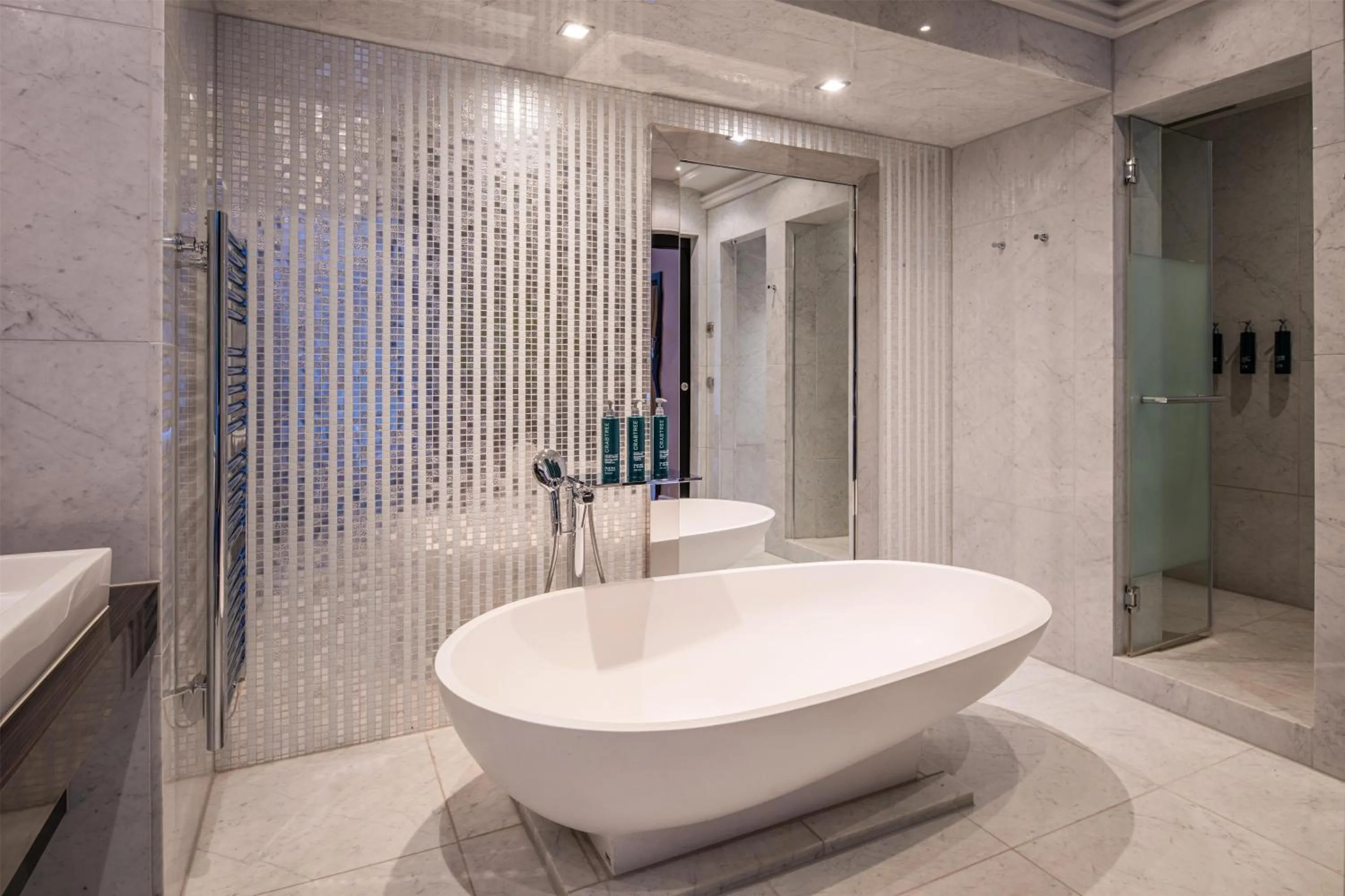 Bathroom in Hilton Brussels Grand Place