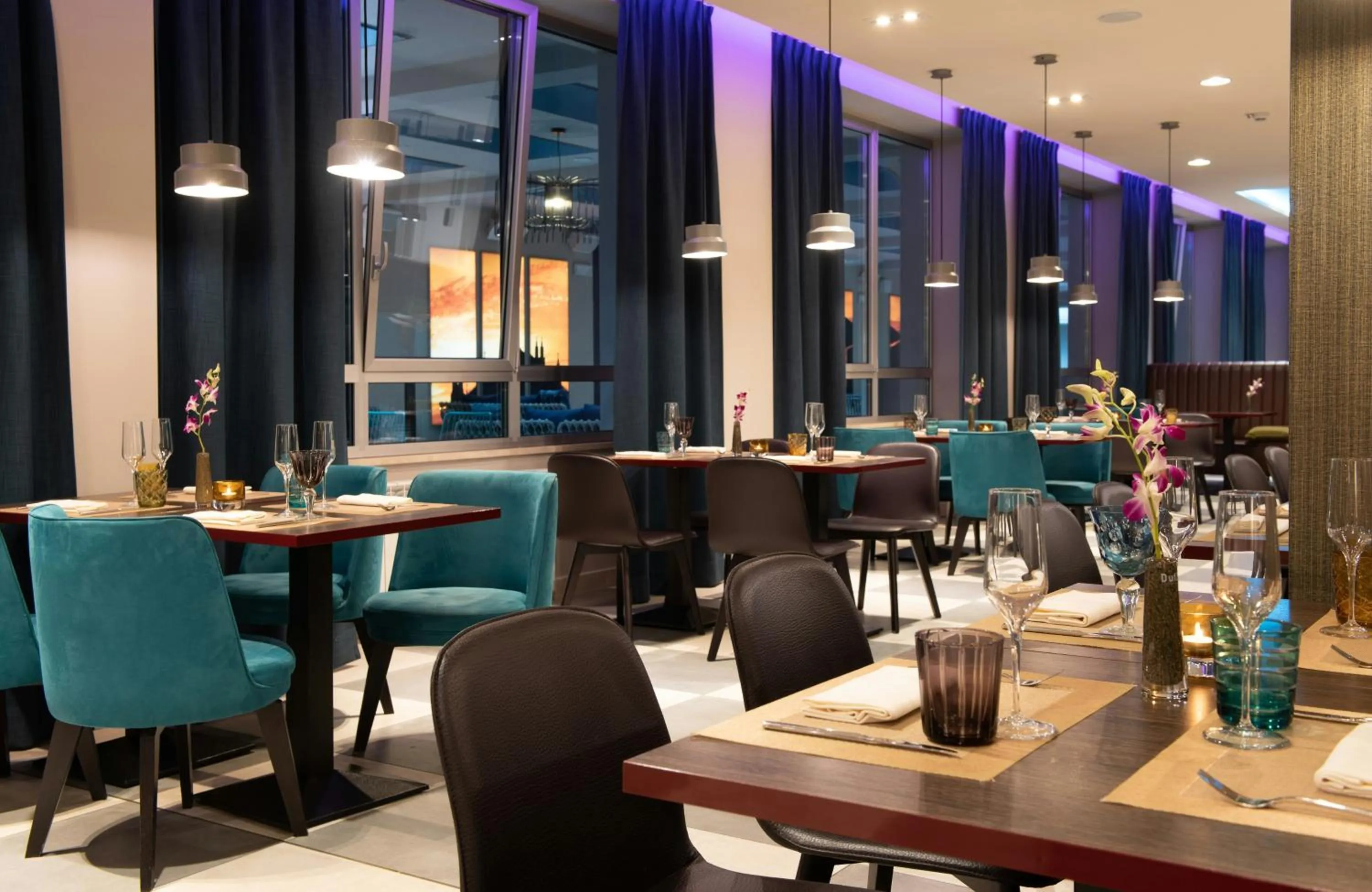 Restaurant/places to eat in NYX Hotel Milan by Leonardo Hotels