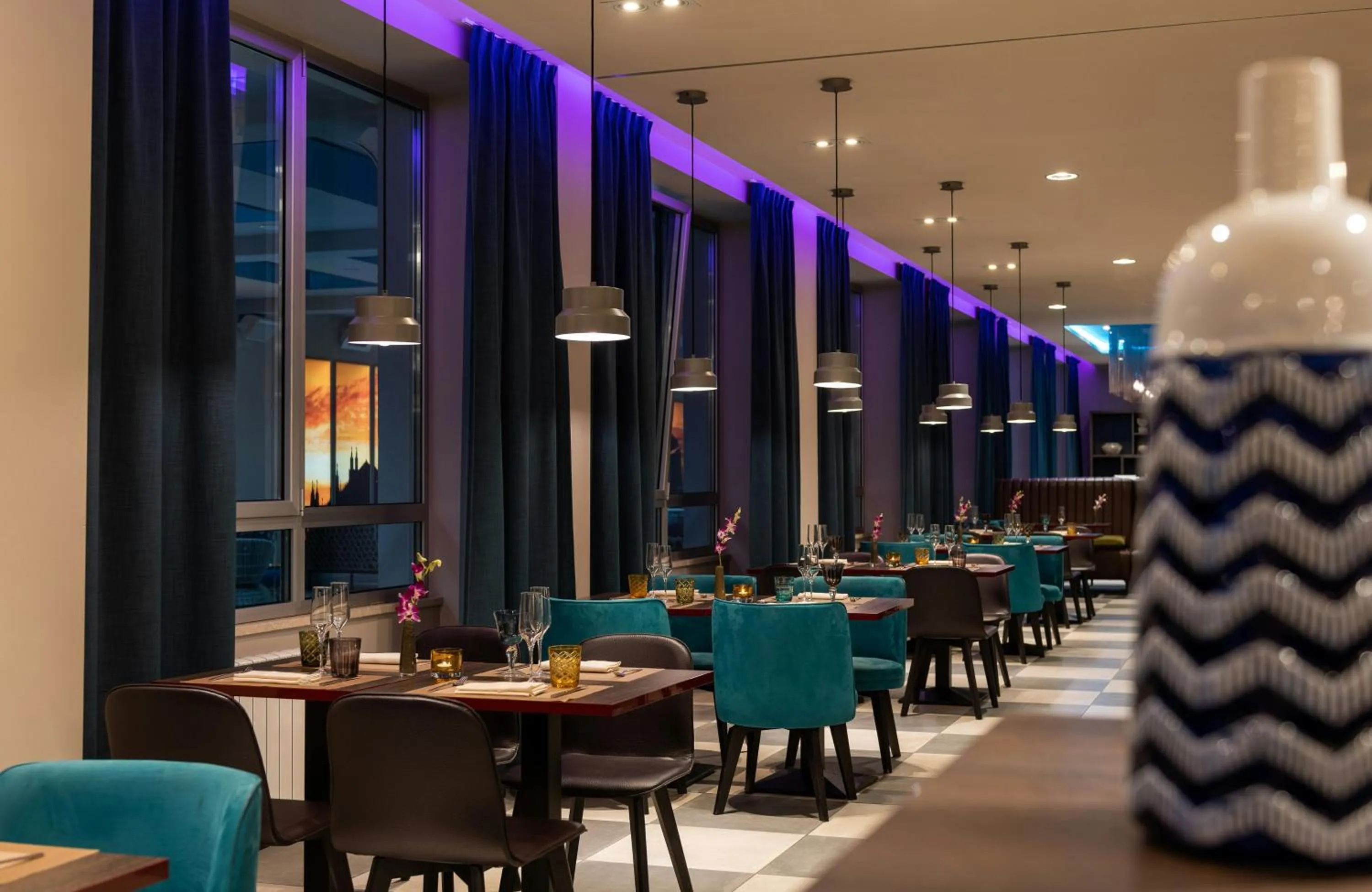 Restaurant/places to eat in NYX Hotel Milan by Leonardo Hotels