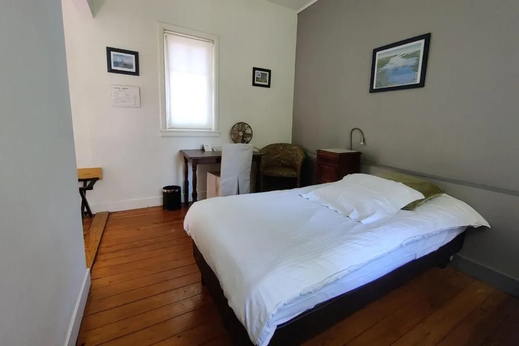 Bed in Hotel Kasteelhof 'T Hooghe