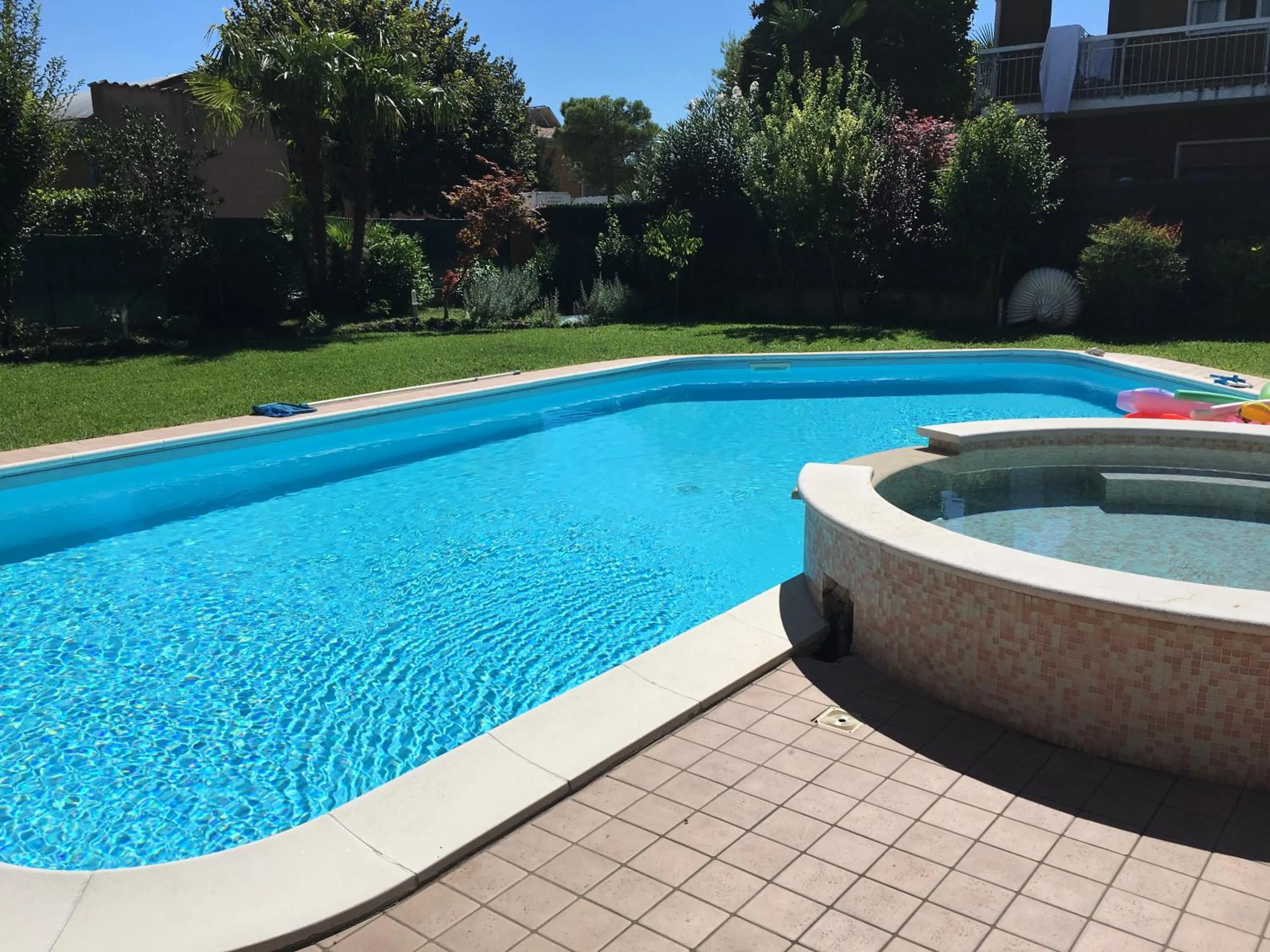 Swimming pool in B&B Villa Giulia