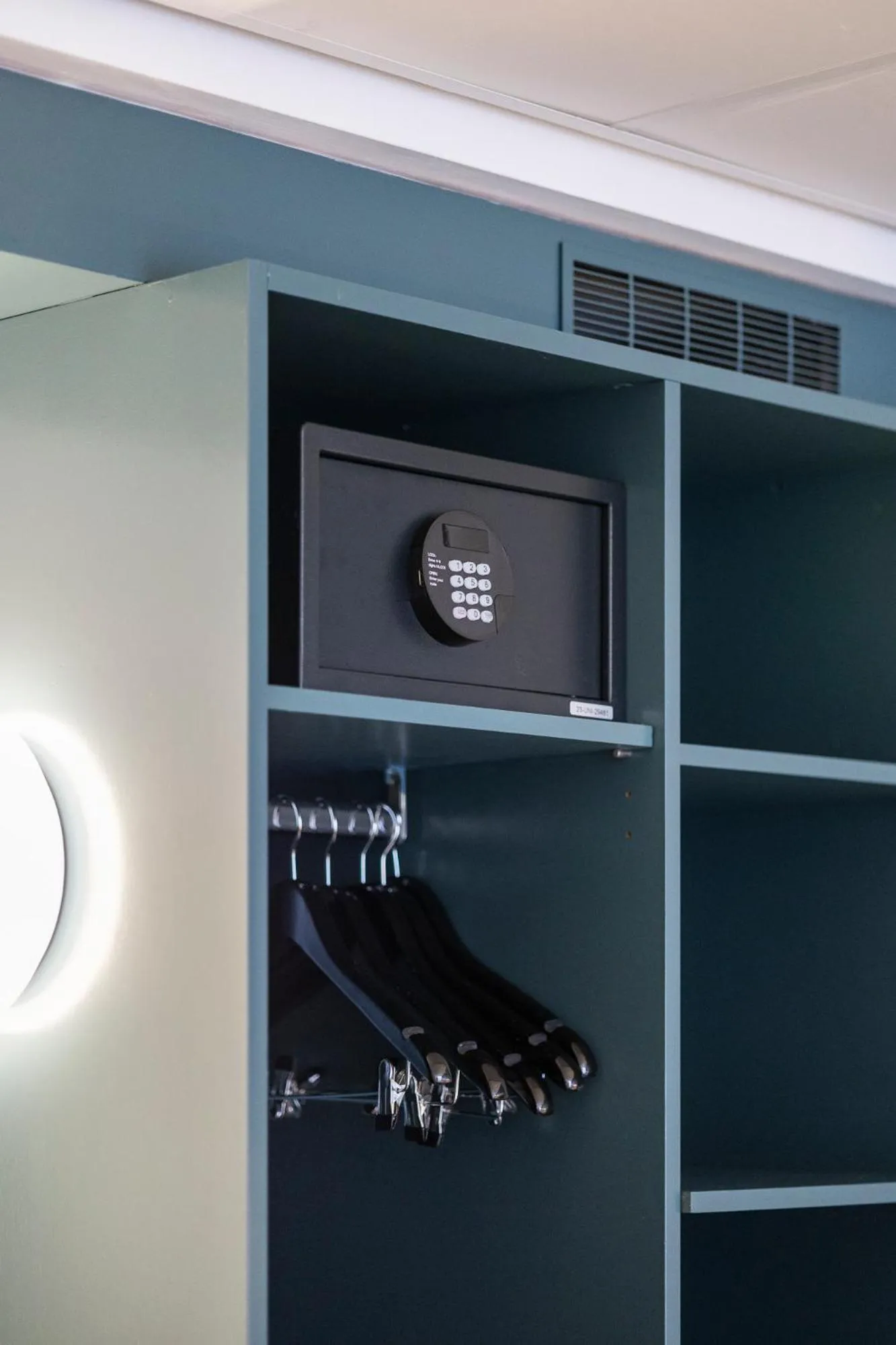 safe in Hotel Louise