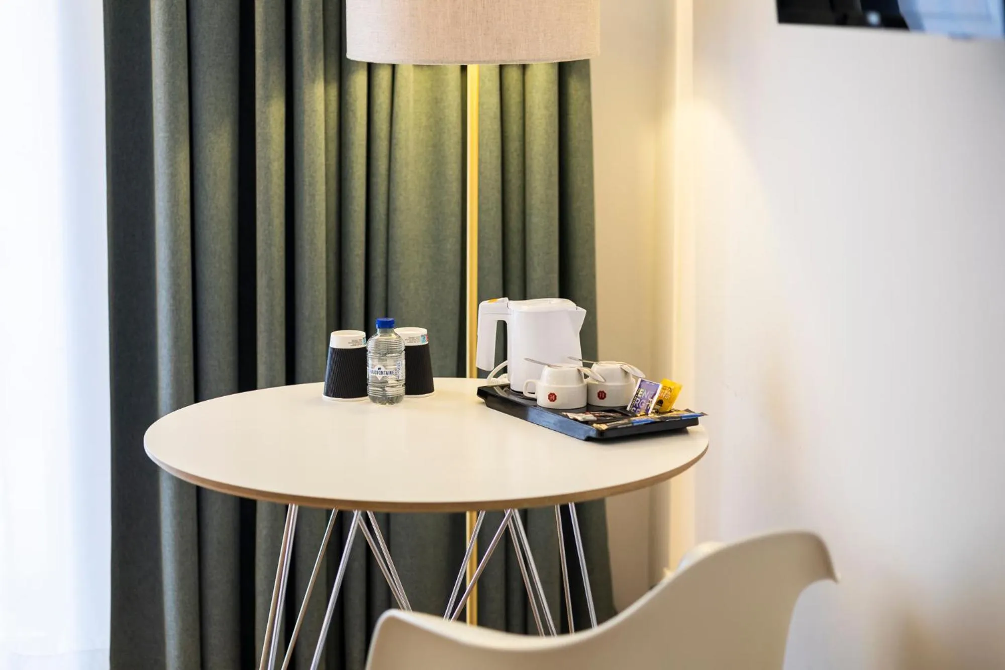 Coffee/tea facilities in Hotel Louise