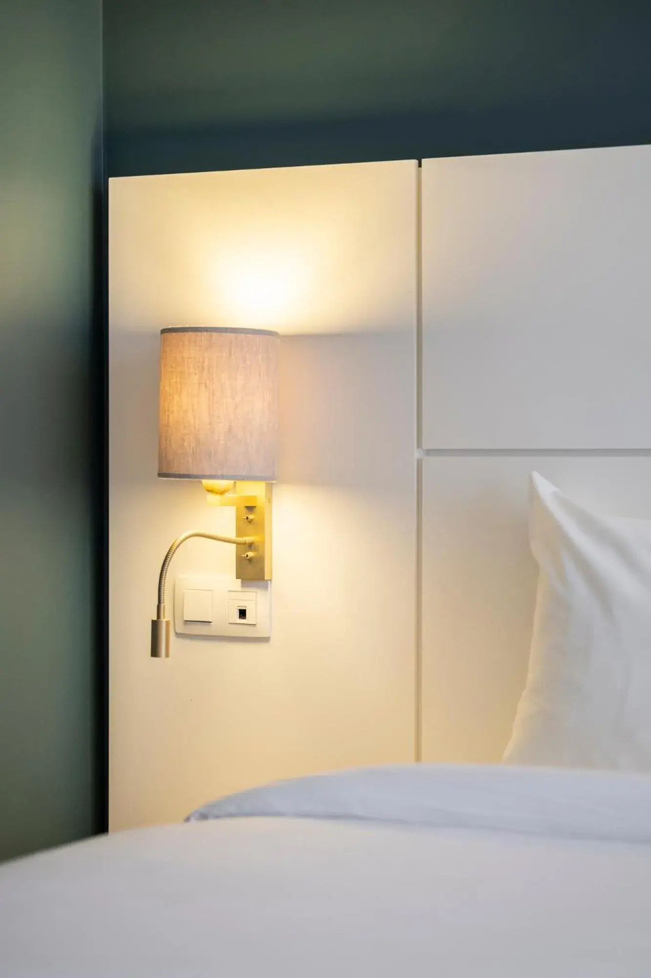 Bed in Hotel Louise Bed in Hotel Louise