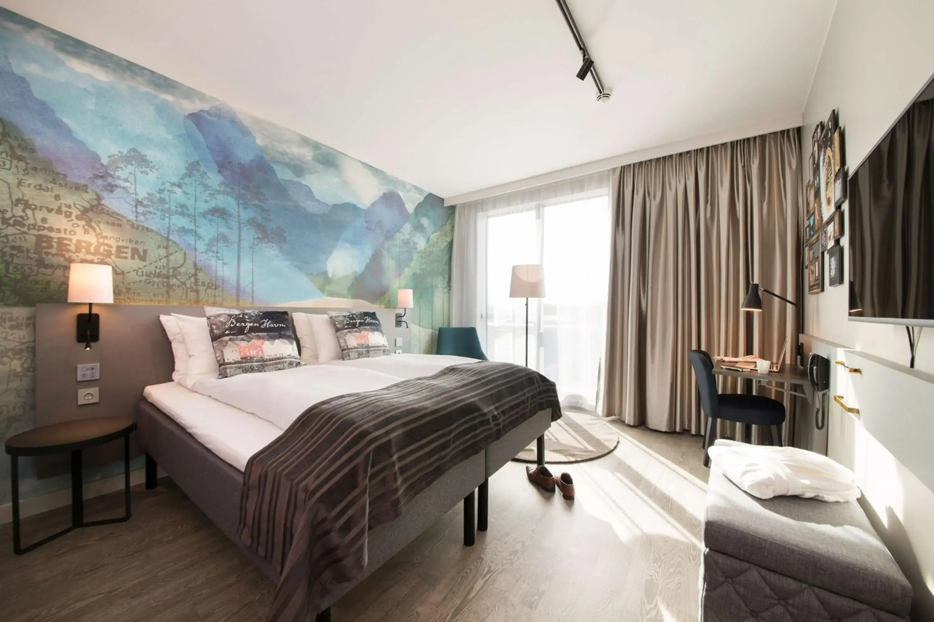 Bedroom, Bed in Scandic Flesland Airport Bedroom, Bed in Scandic Flesland Airport