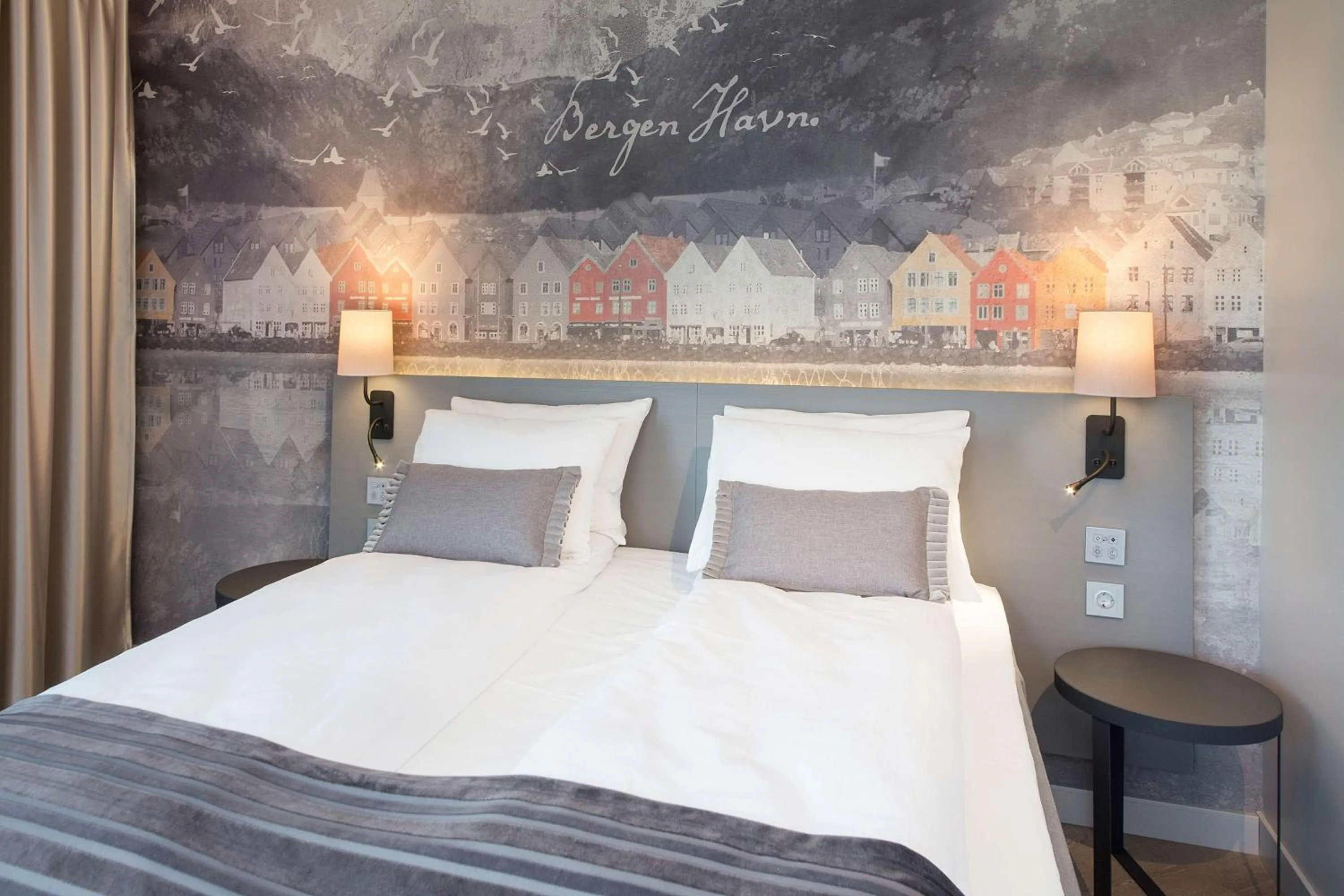 Bedroom, Bed in Scandic Flesland Airport