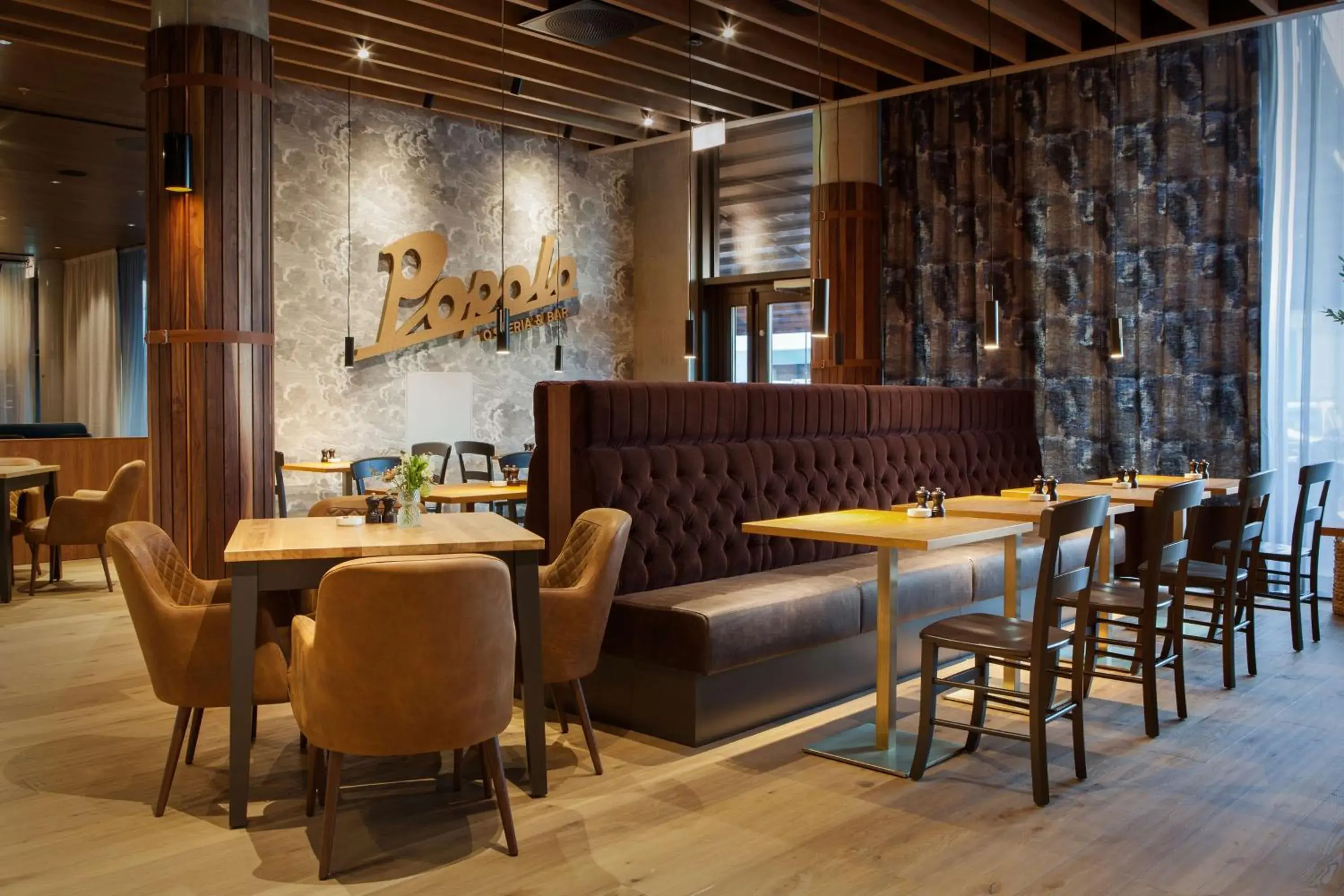 Restaurant/places to eat in Scandic Flesland Airport Restaurant/places to eat in Scandic Flesland Airport