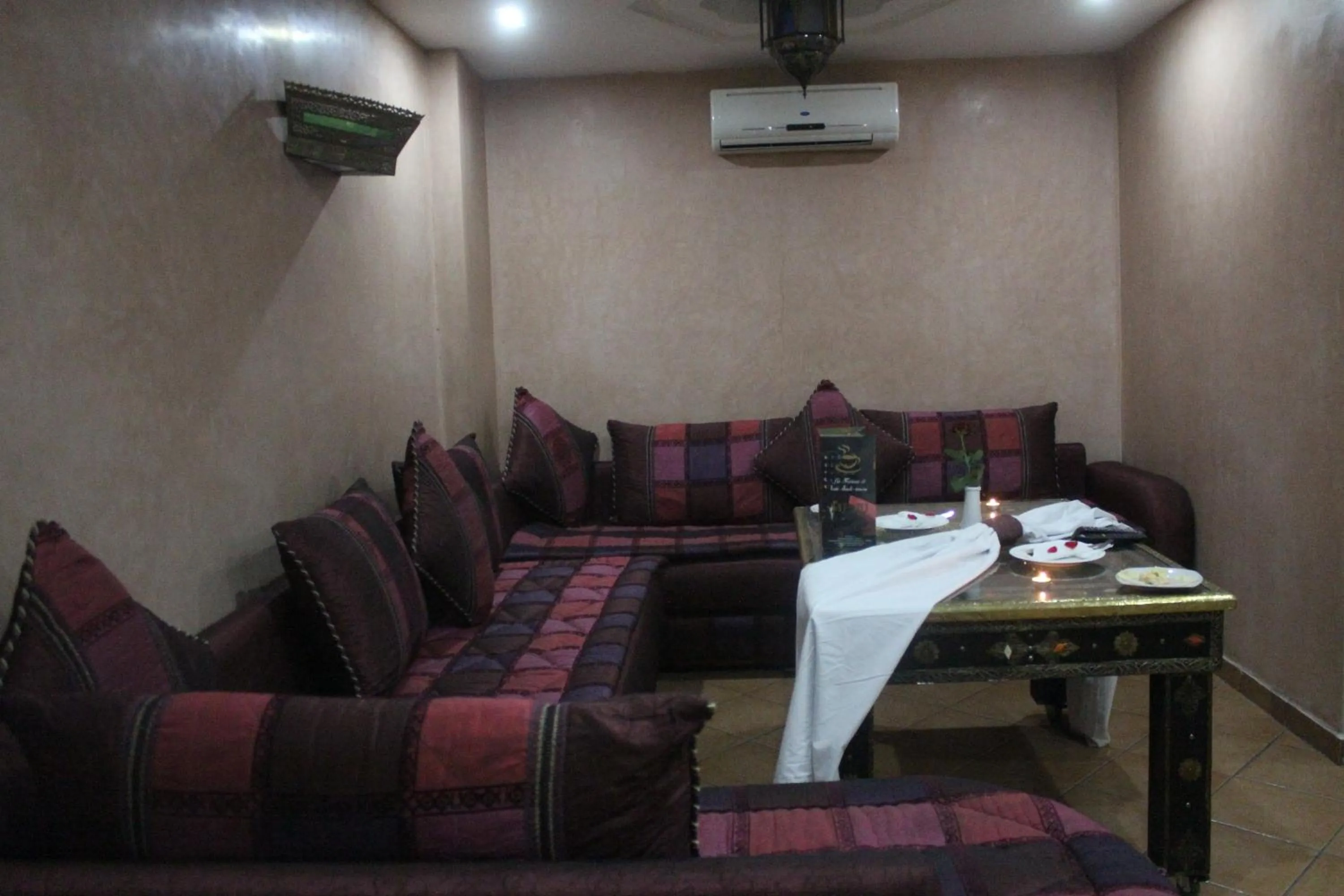 Living room in Rooms Palace Appart-Hôtel