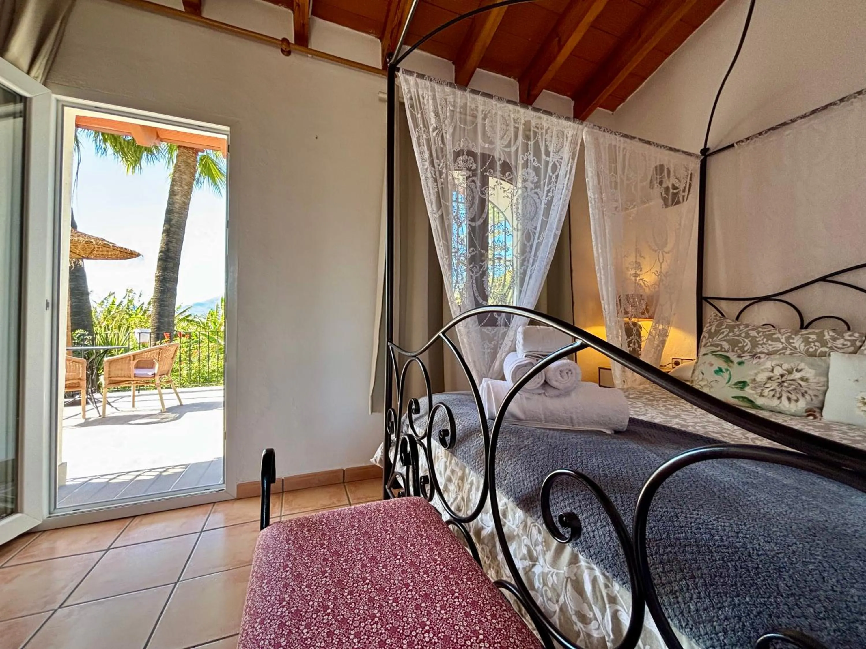 Balcony/Terrace, Bed in Hotel Altea Paradise 1917 - Adults Only