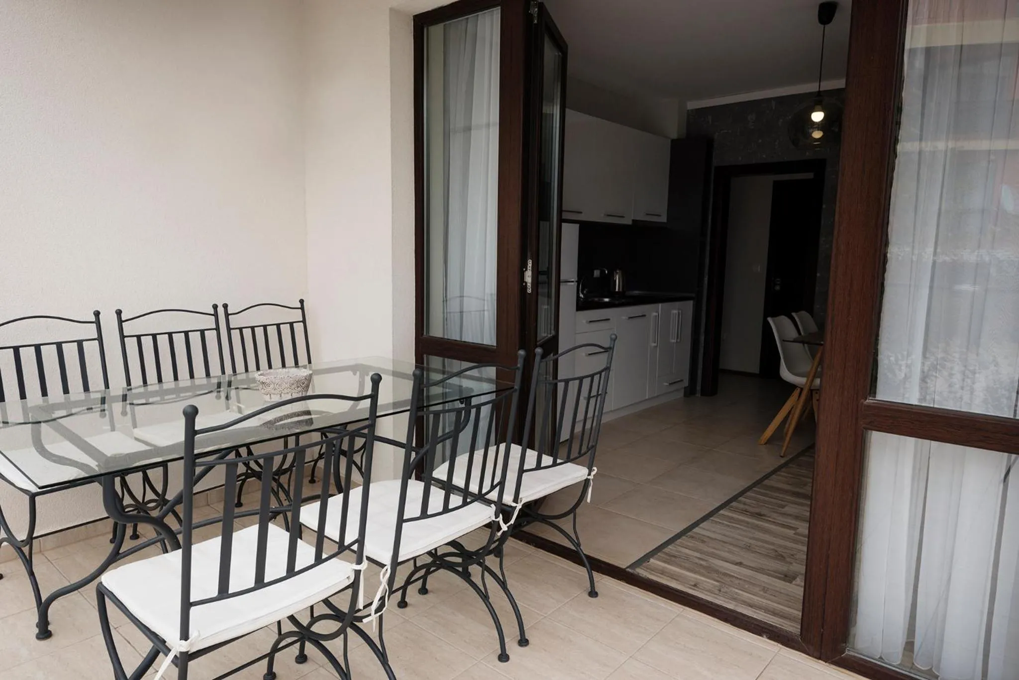 Patio in Green Paradise Deluxe Apartments