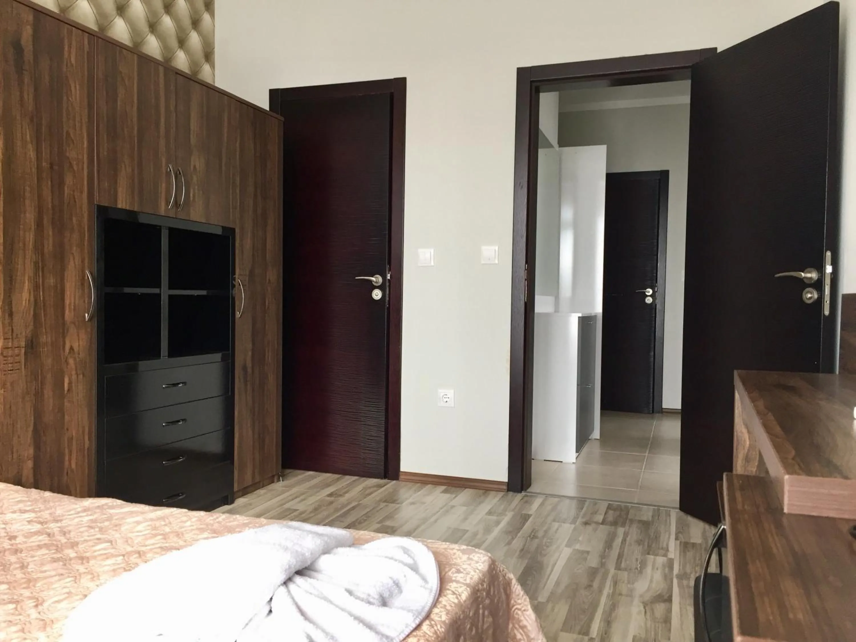 Bedroom, Bed in Green Paradise Deluxe Apartments