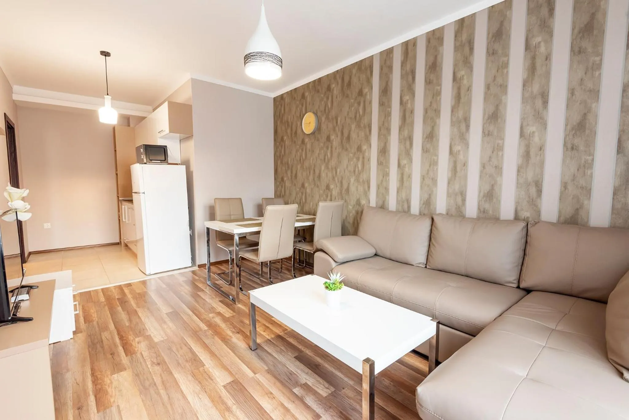 Living room in Green Paradise Deluxe Apartments
