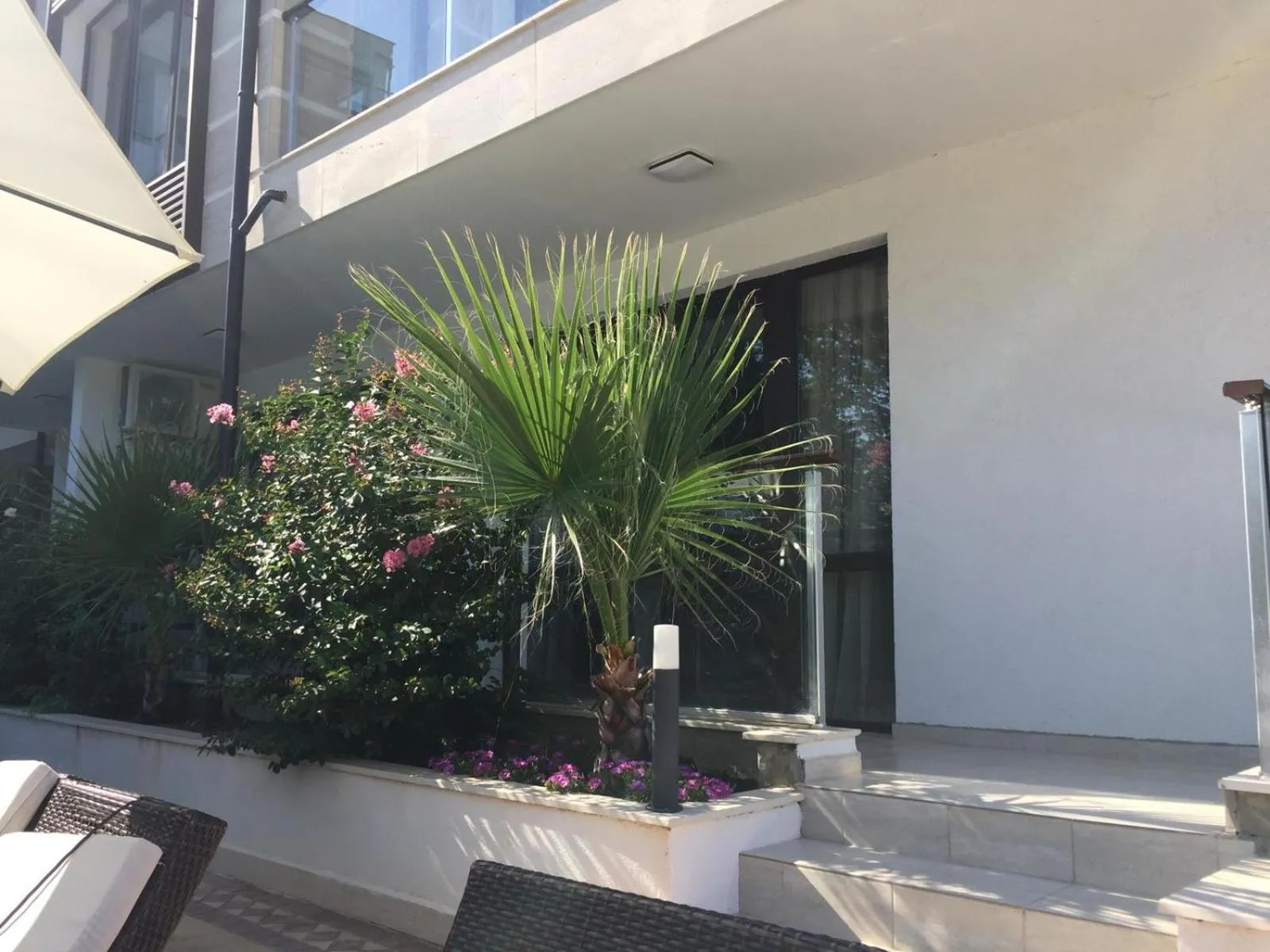 Patio in Green Paradise Deluxe Apartments