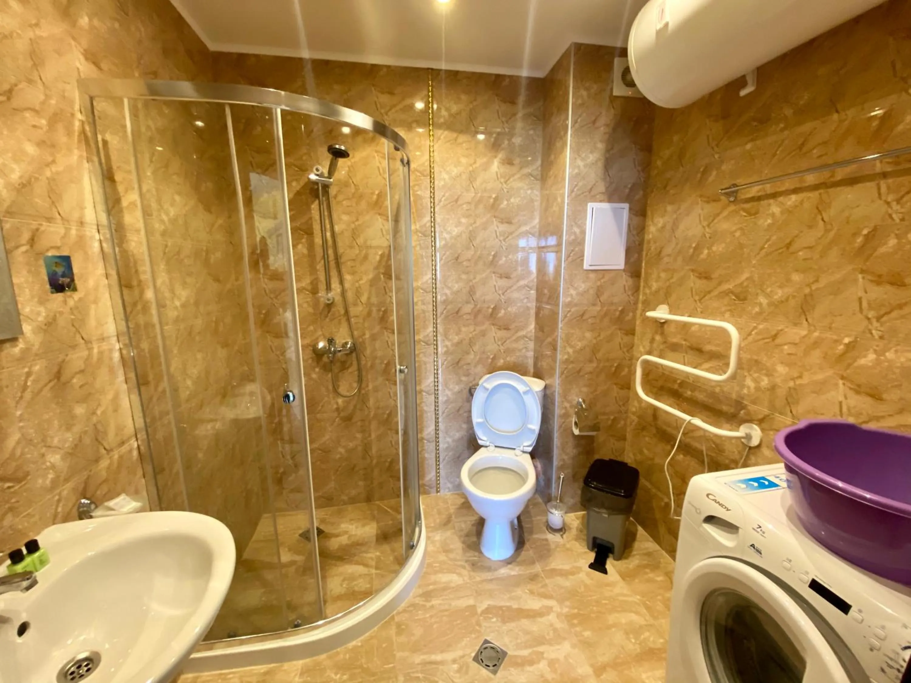 Bathroom in Green Paradise Deluxe Apartments