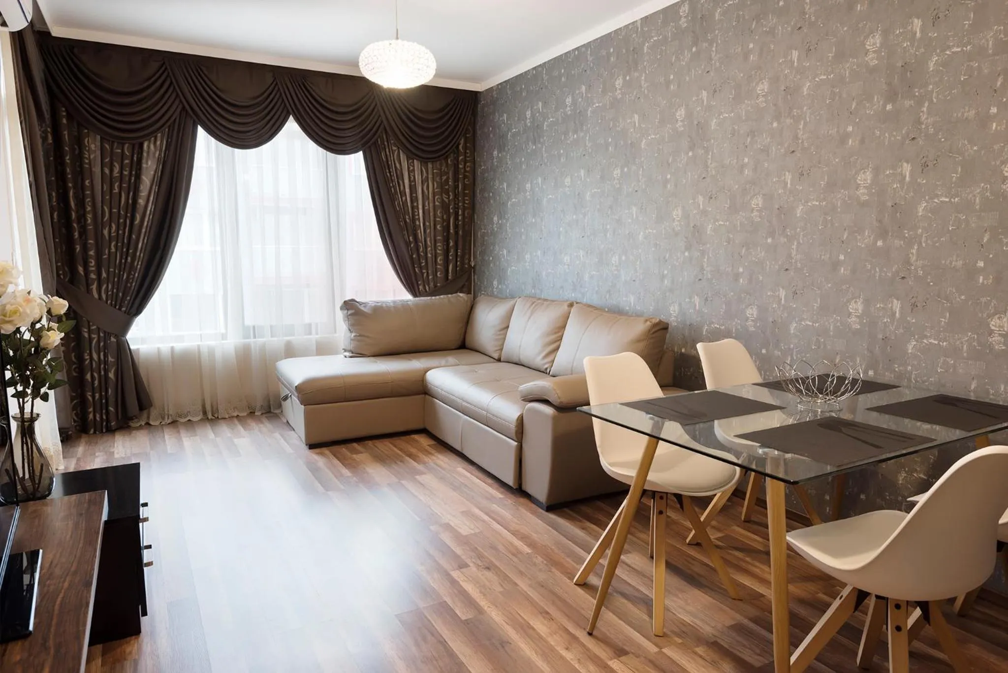 Living room in Green Paradise Deluxe Apartments